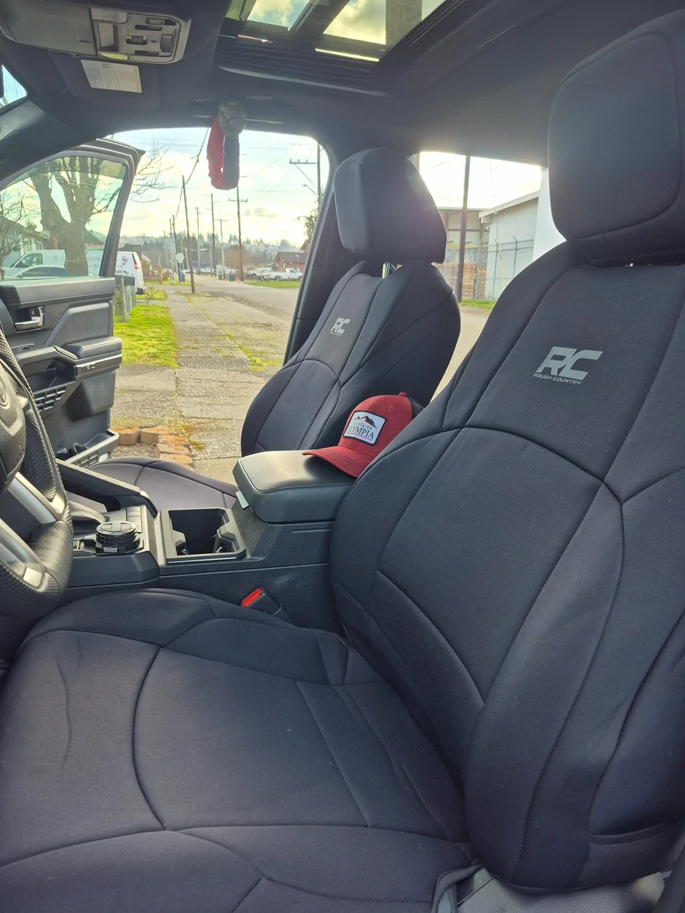 2024 Tacoma Recs on seat covers? 20250124_142313