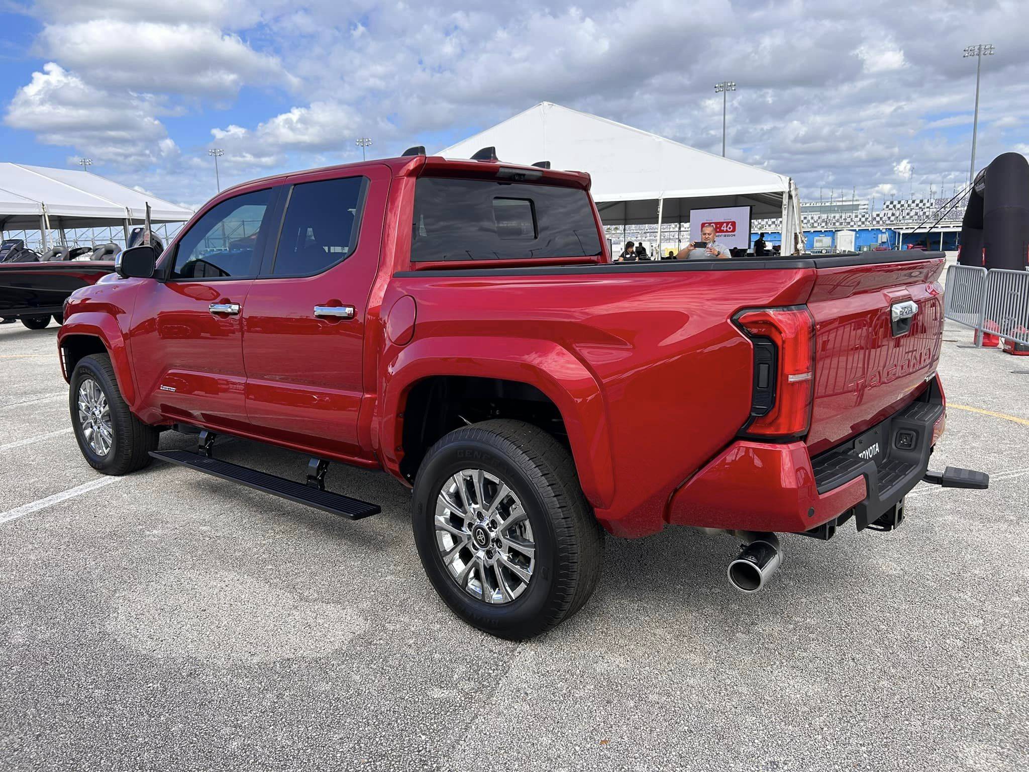 2024 Tacoma SUPERSONIC RED 2024 Tacoma Thread (4th Gen) Supersonic Red 2024 Toyota Tacoma LIMITED 3