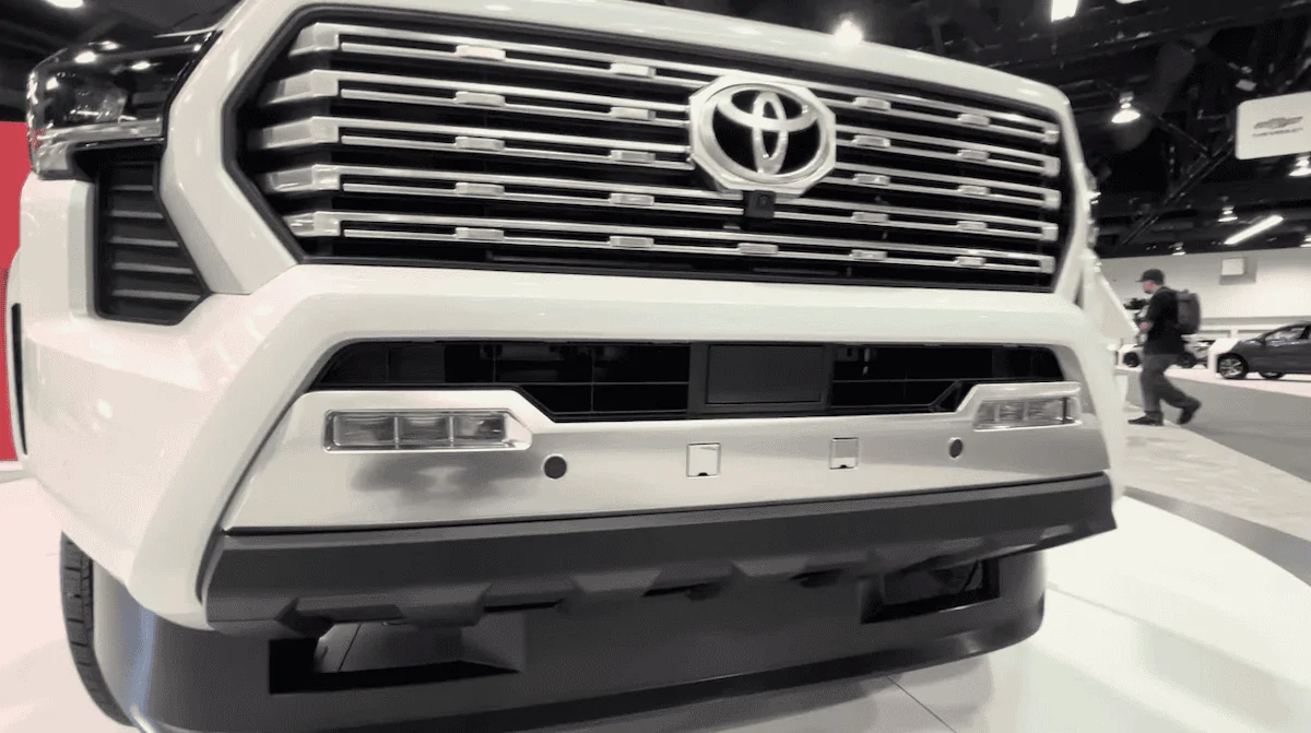 2024 Tacoma WIND CHILL PEARL 2024 Toyota Tacoma Thread wind-chill-pearl-white-2024-tacoma-6