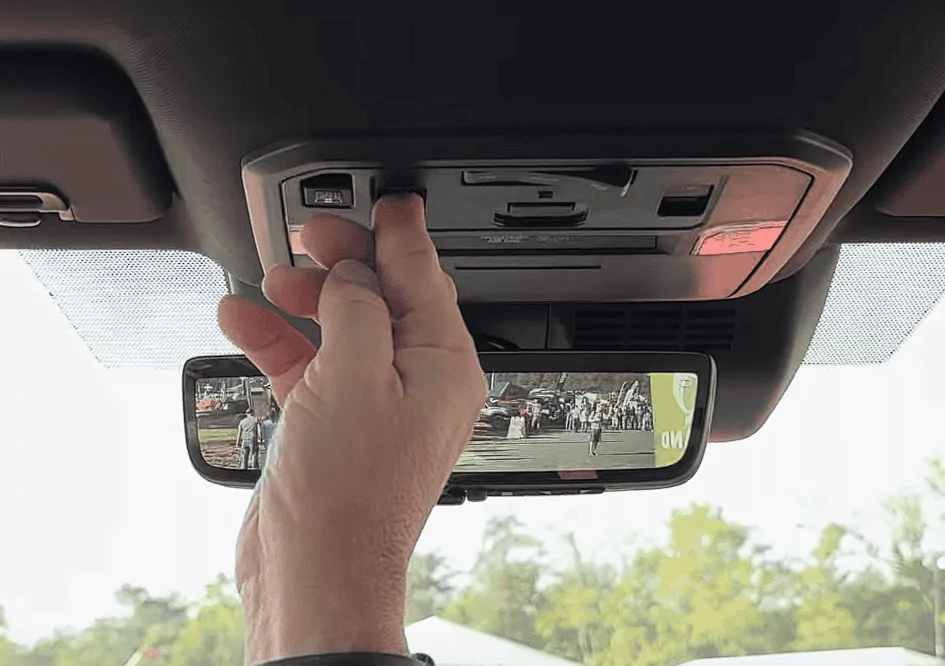 2024 Tacoma Power Sliding Rear Window on 2024 Tacoma? Screenshot 2023-10-12 085036
