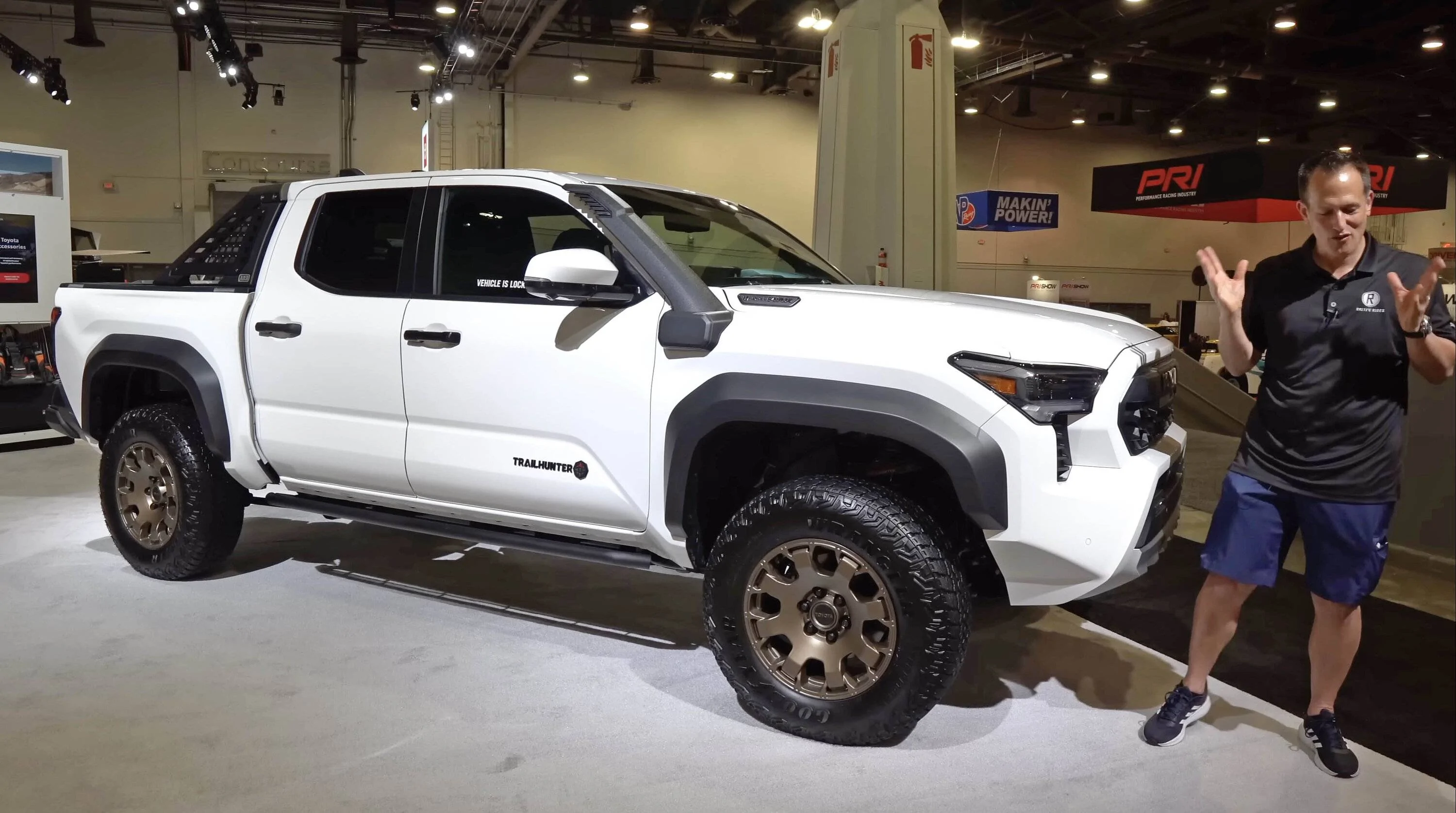 2024 Tacoma Trailhunter Tacoma in Ice Cap White Ice White Cap 2024 Tacoma Trailhunter 1