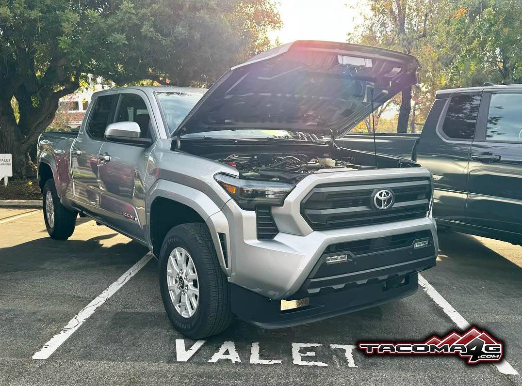 2024 Tacoma CELESTIAL SILVER METALLIC 2024 Tacoma Thread (4th Gen) celestial-silver-2024-tacoma-sr5-