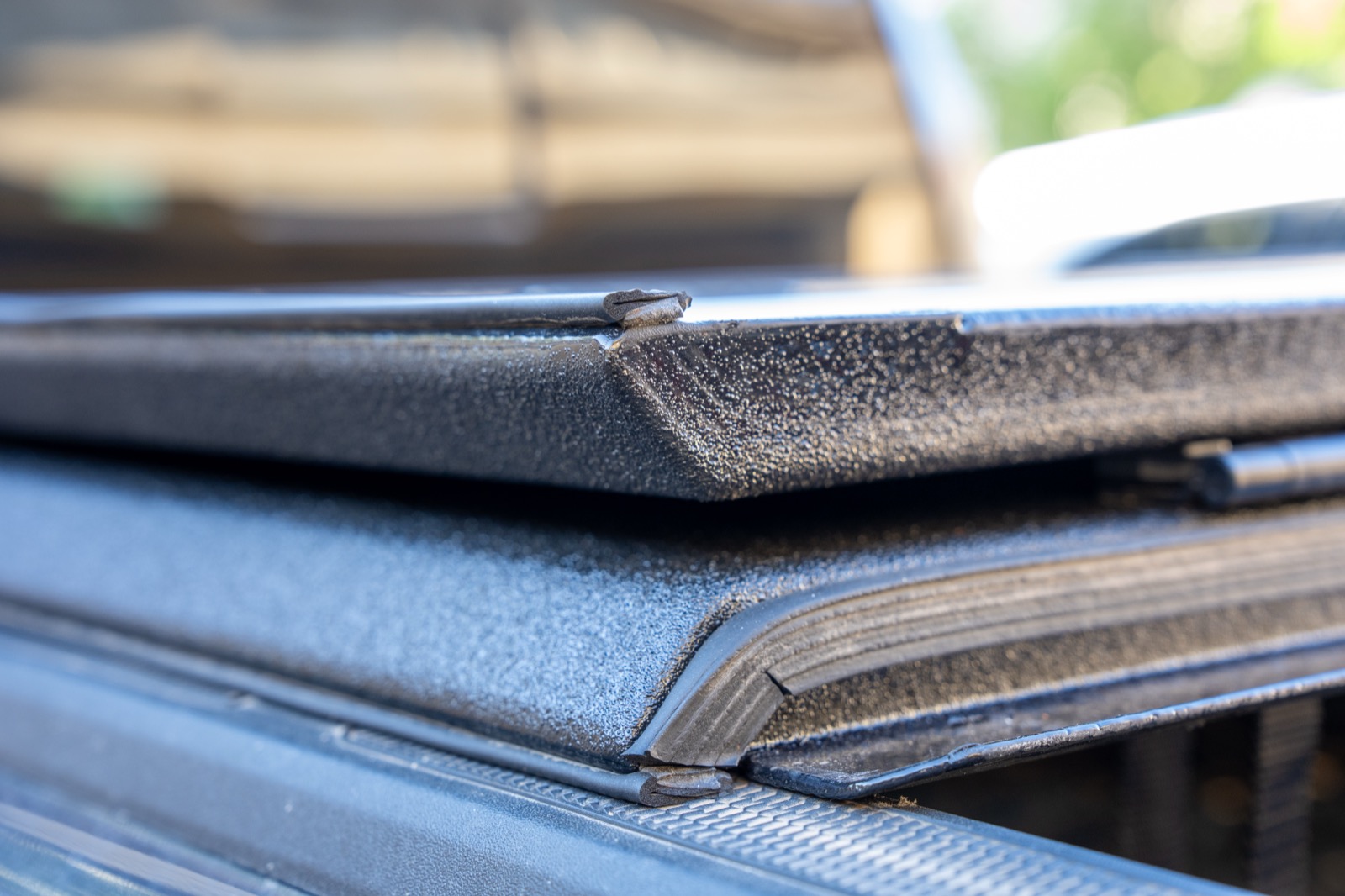 2024 Tacoma Diamondback Switchback 2.0 folding bed cover: early review gasket-edge