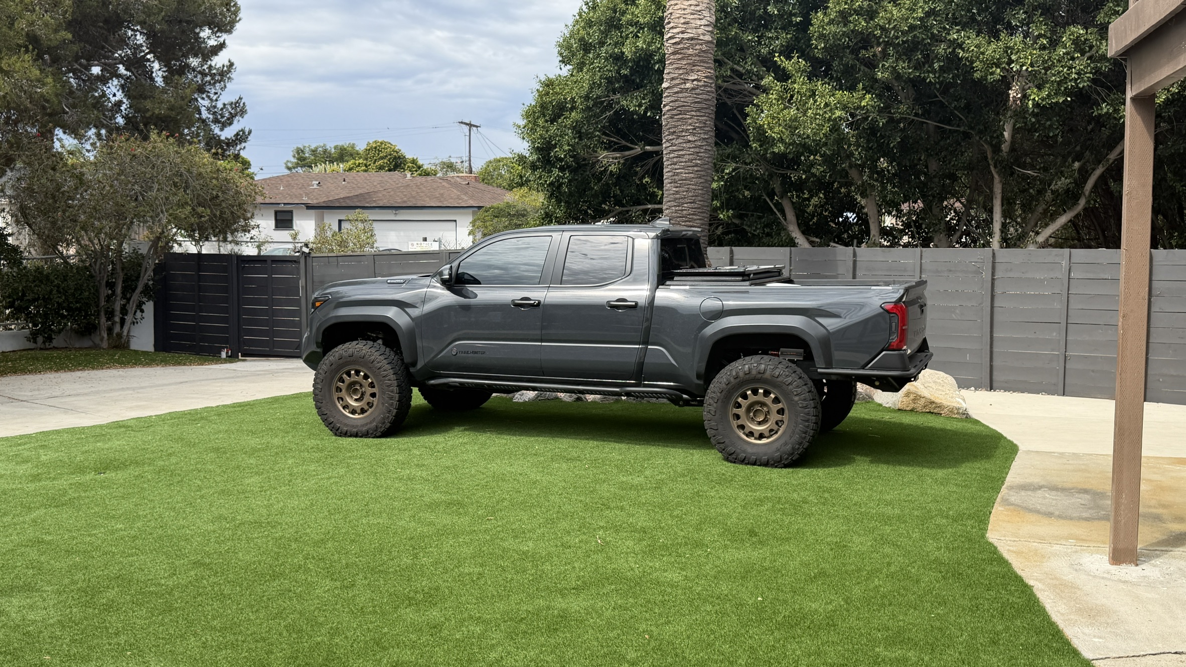 2024 Tacoma Diamondback Switchback 2.0 folding bed cover: early review panels-folded