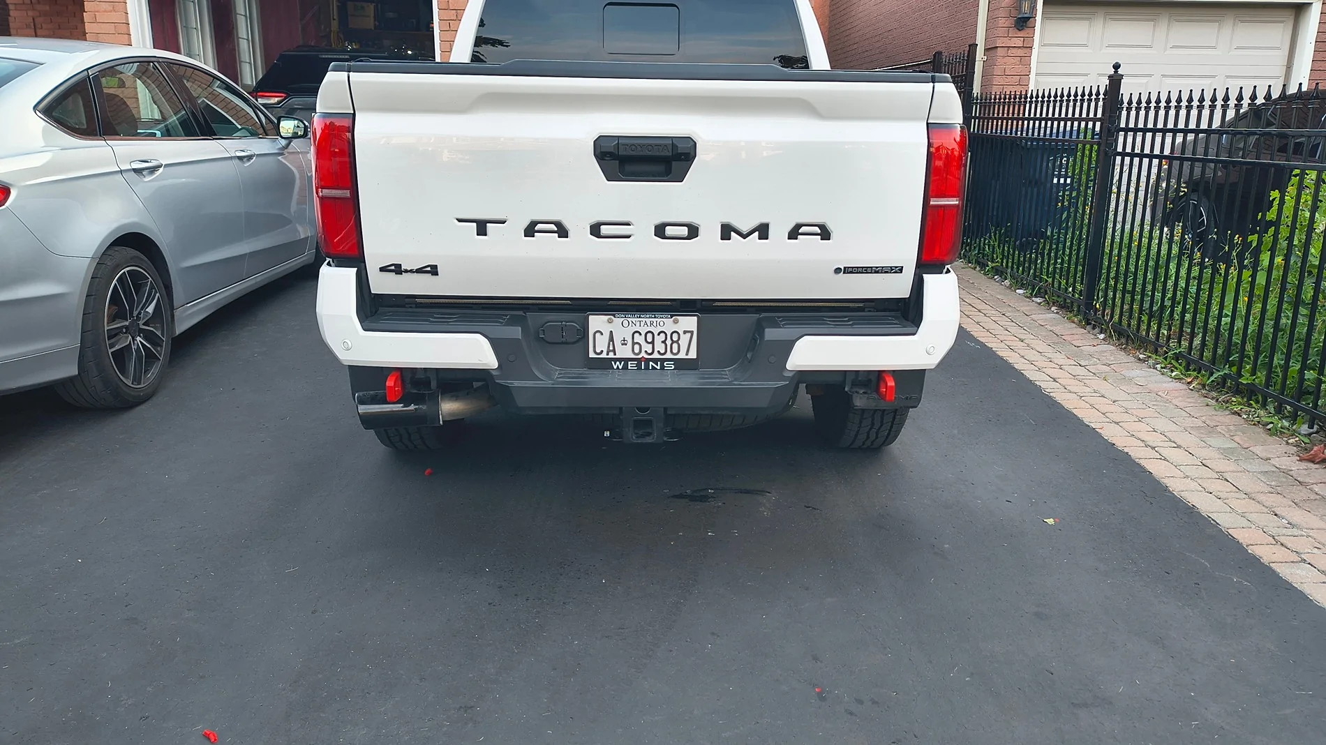 2024 Tacoma Canadian LED Tailgate Light Bar IMG_20260725_193743926_HDR