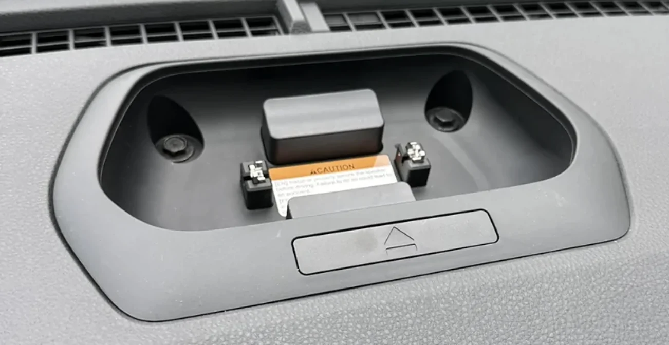 2024 Tacoma Starlink Mini mounted in the JBL speaker dock: running the Broken Rover bracket on my Trailhunter 1786599629447-o4