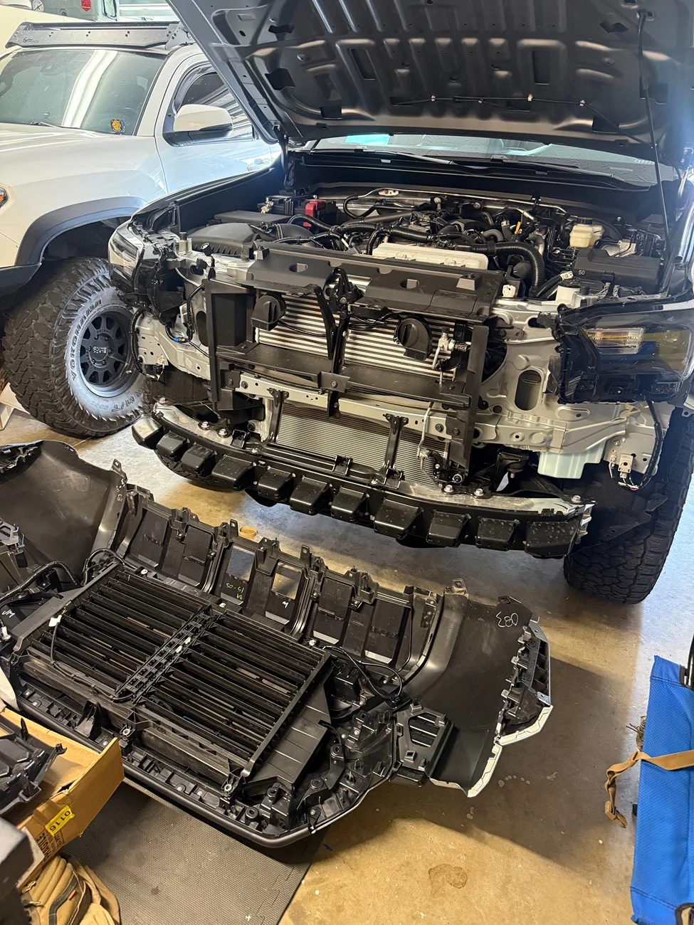 2024 Tacoma What did you do TO / WITH your 4th gen Tacoma today?! 👨‍🏭 🧰 📸 IMG_0899
