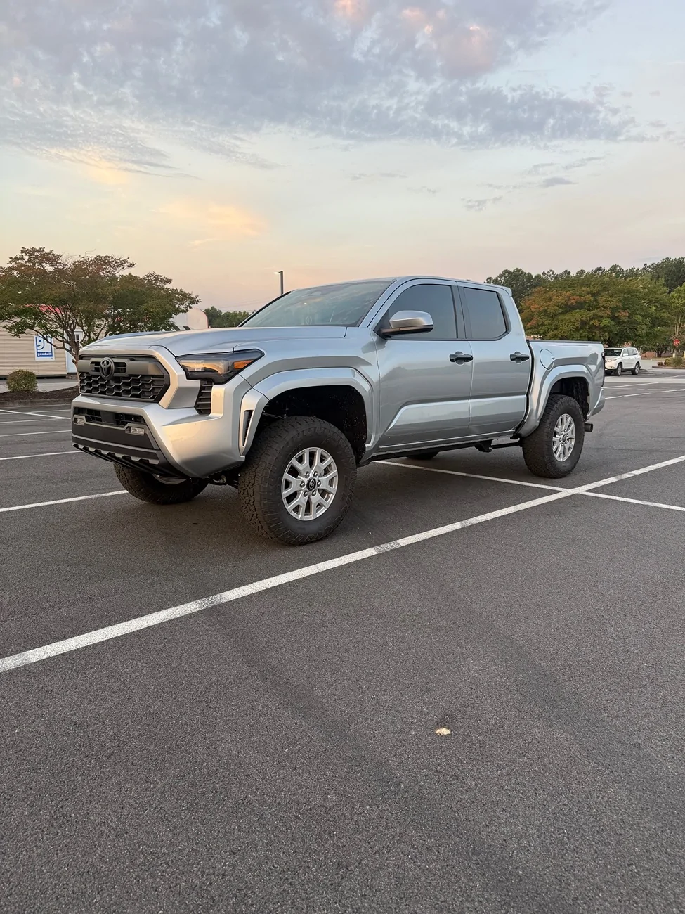 2024 Tacoma What did you do TO / WITH your 4th gen Tacoma today?! 👨‍🏭 🧰 📸 IMG_0986