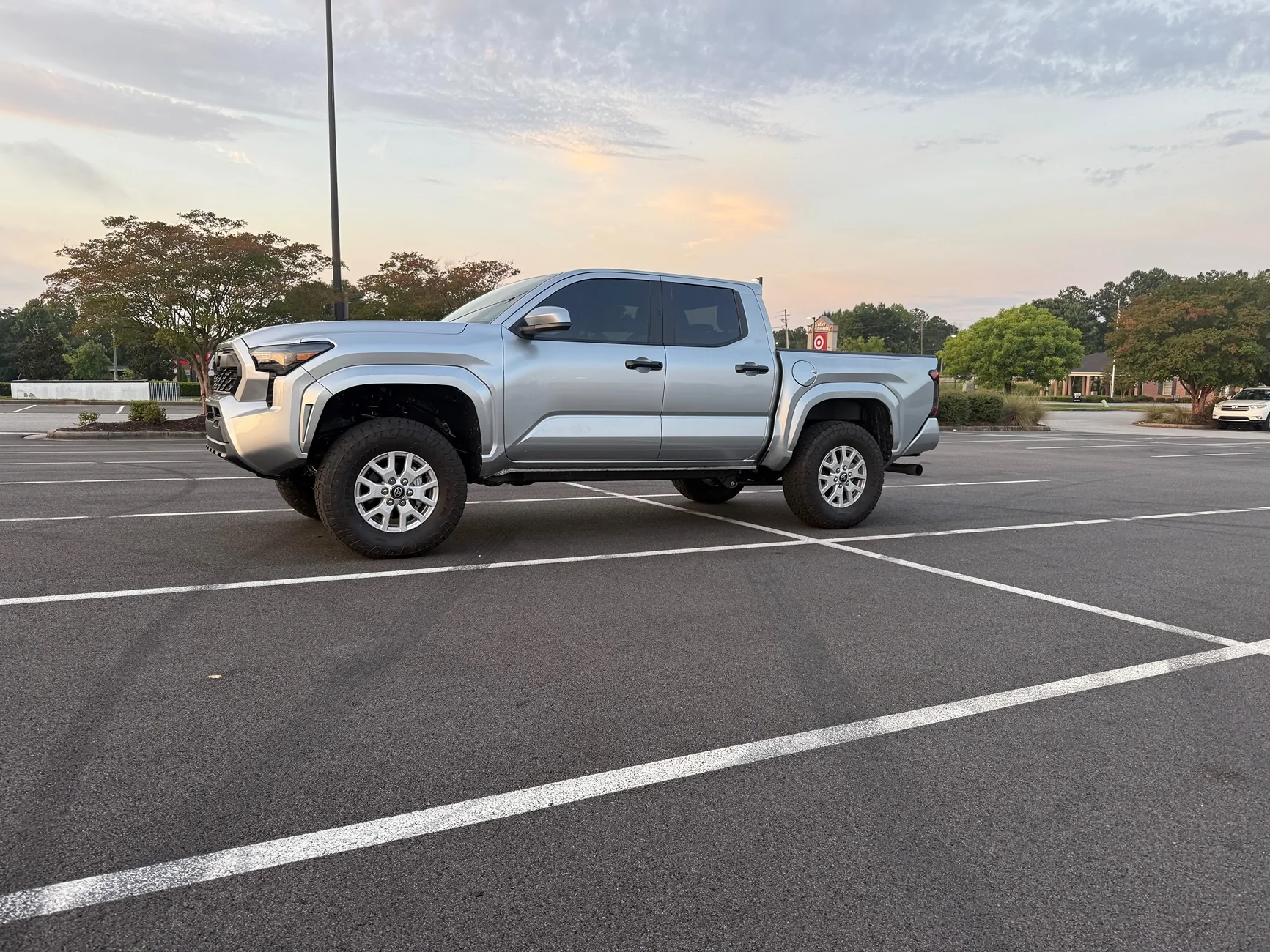 2024 Tacoma What did you do TO / WITH your 4th gen Tacoma today?! 👨‍🏭 🧰 📸 IMG_0985