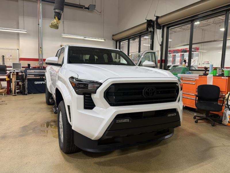 2024 Tacoma Need HELP with Accessories -- New 2026 Taco SR5 4x4 double owner 49259292E9CD2586.JPG