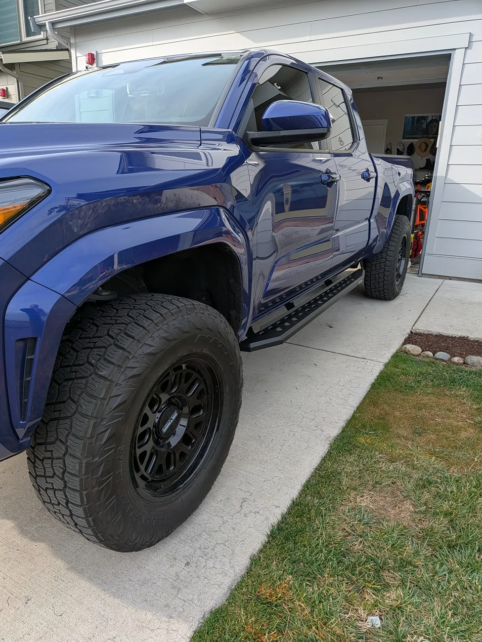 2024 Tacoma Go Rhino RB20 Slim Running boards PXL_20260911_161946140
