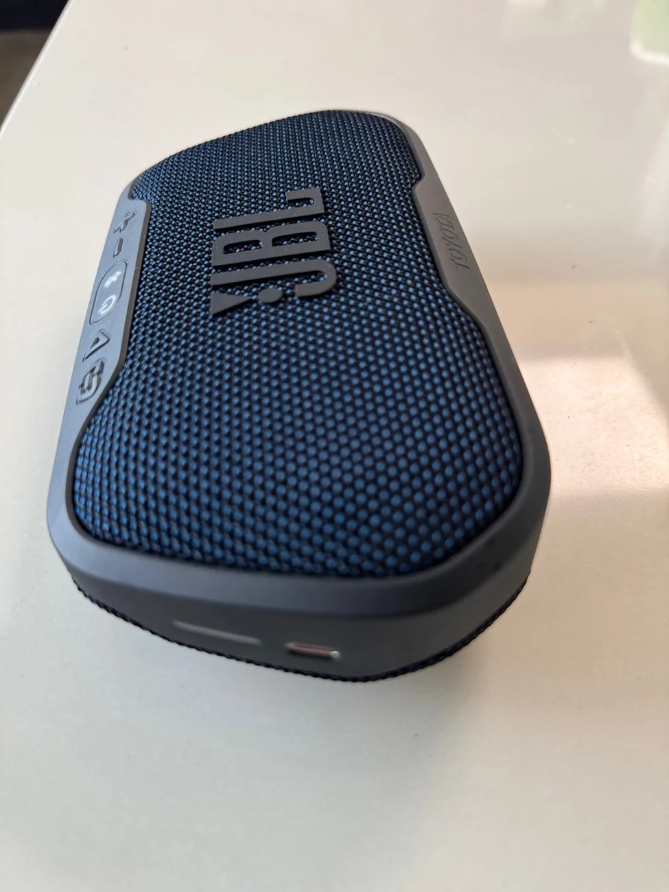 2024 Tacoma Trailhunter JBL speaker color -- blue? IMG_7215