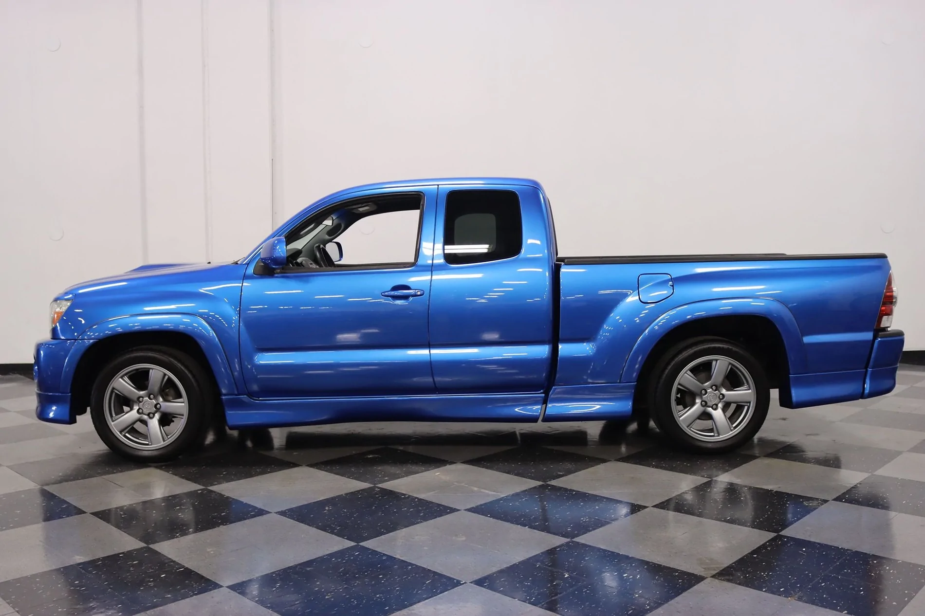 2024 Tacoma Any Downsides to Running slightly bigger tires??? 2005-toyota-tacoma-x-runner