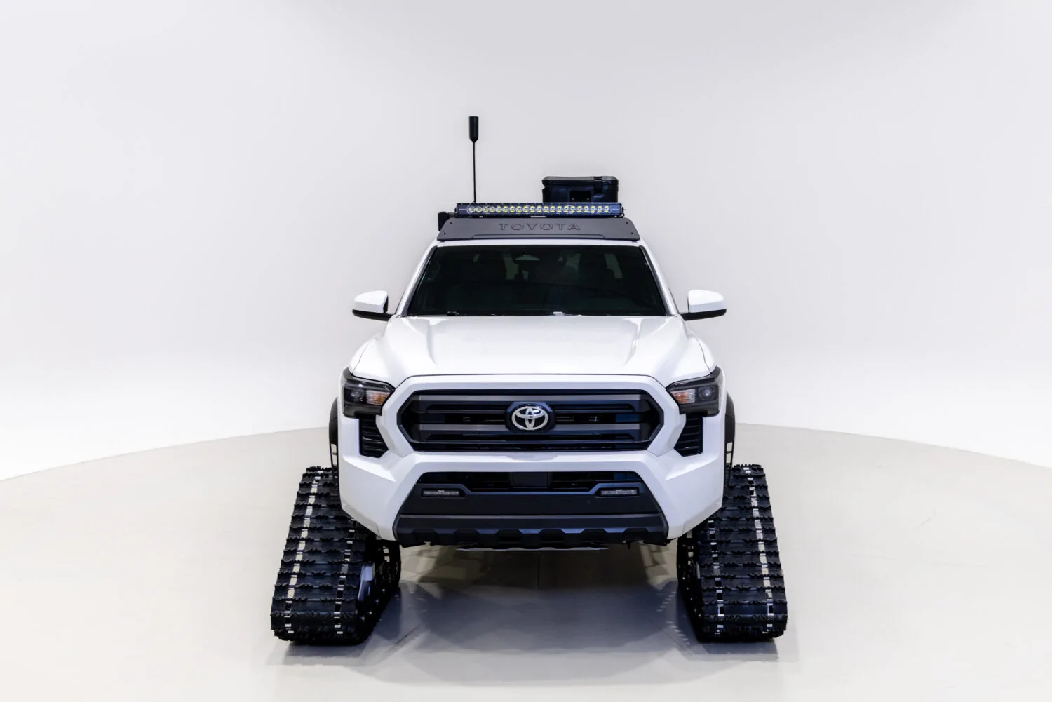 2024 Tacoma Snowhunter Tacoma on Tracks Unleashed for 2026 SEMA Show Snowhunter_Tacoma_2026-6-1500x1001