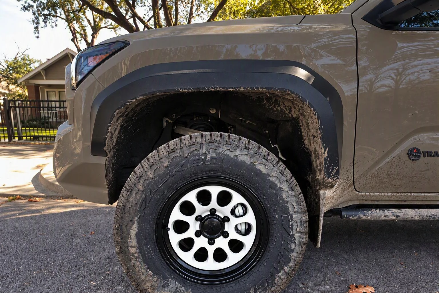 2024 Tacoma Thoughts on this color combo for wheels? Taco 7
