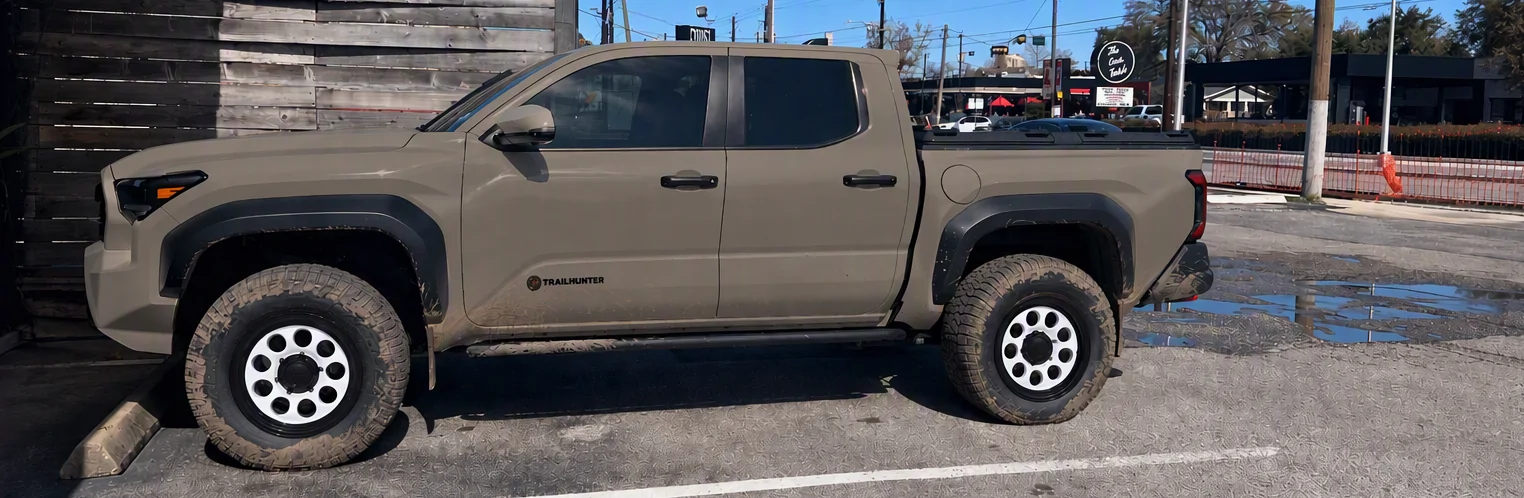 2024 Tacoma Thoughts on this color combo for wheels? Taco 9