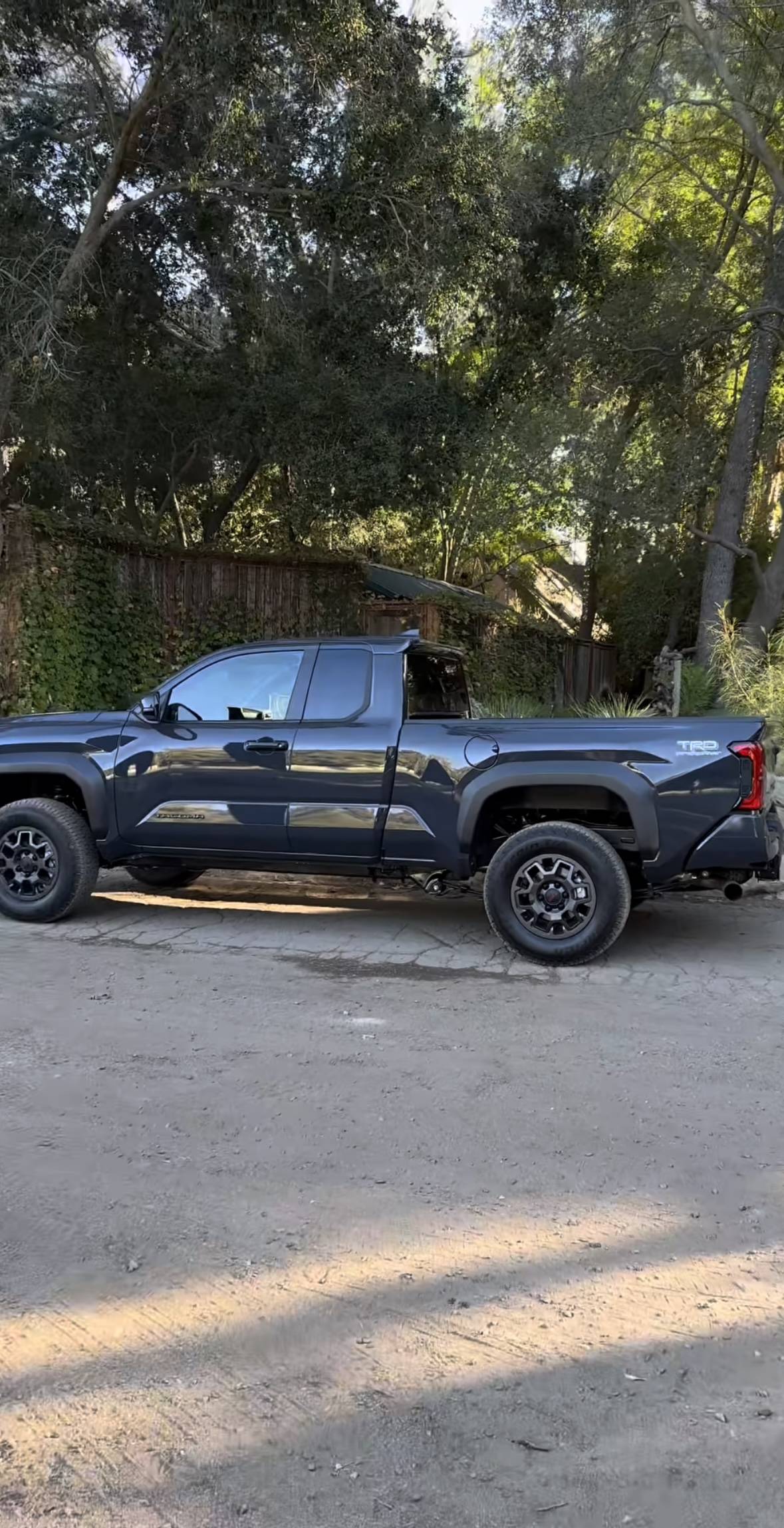 2024 Tacoma Which colour u would pick for SR5  ( canada ) IMG_0571