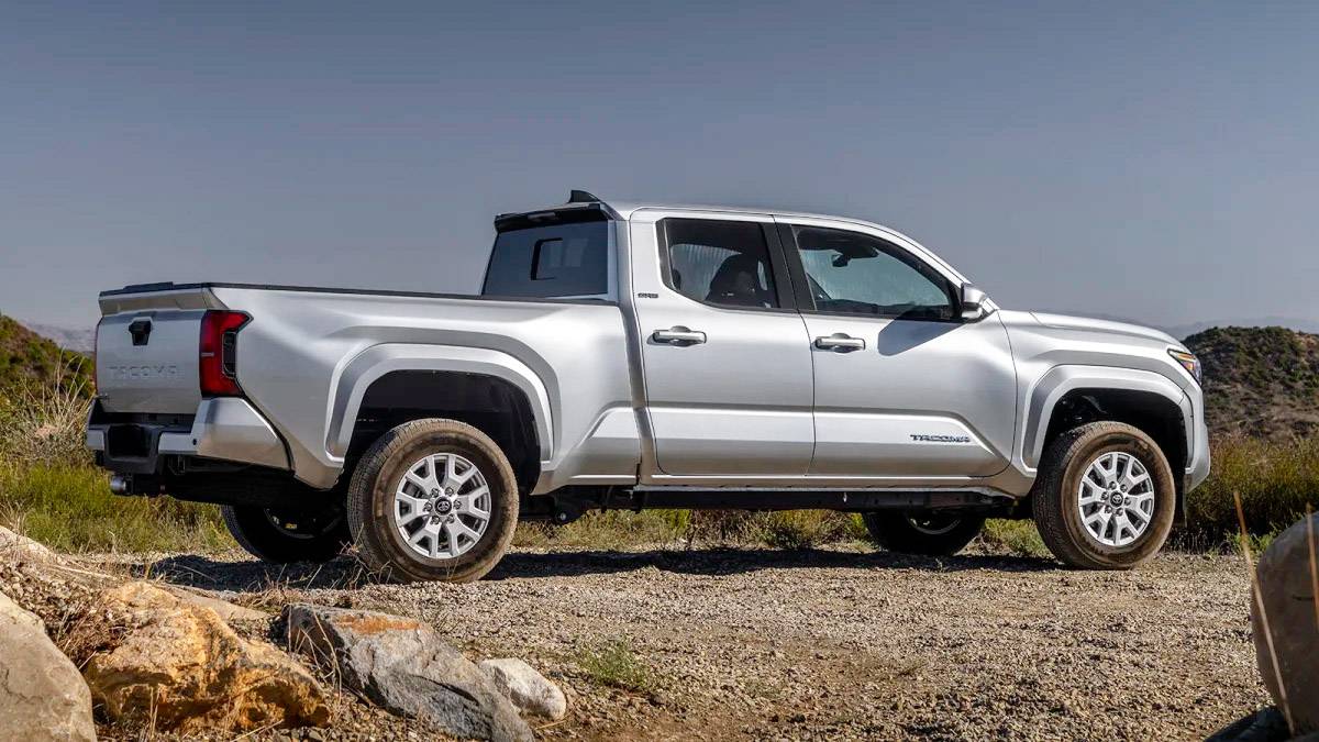 Celestial Silver 2024 Tacoma SR5 double cab 6 foot ft bed 21.jpg