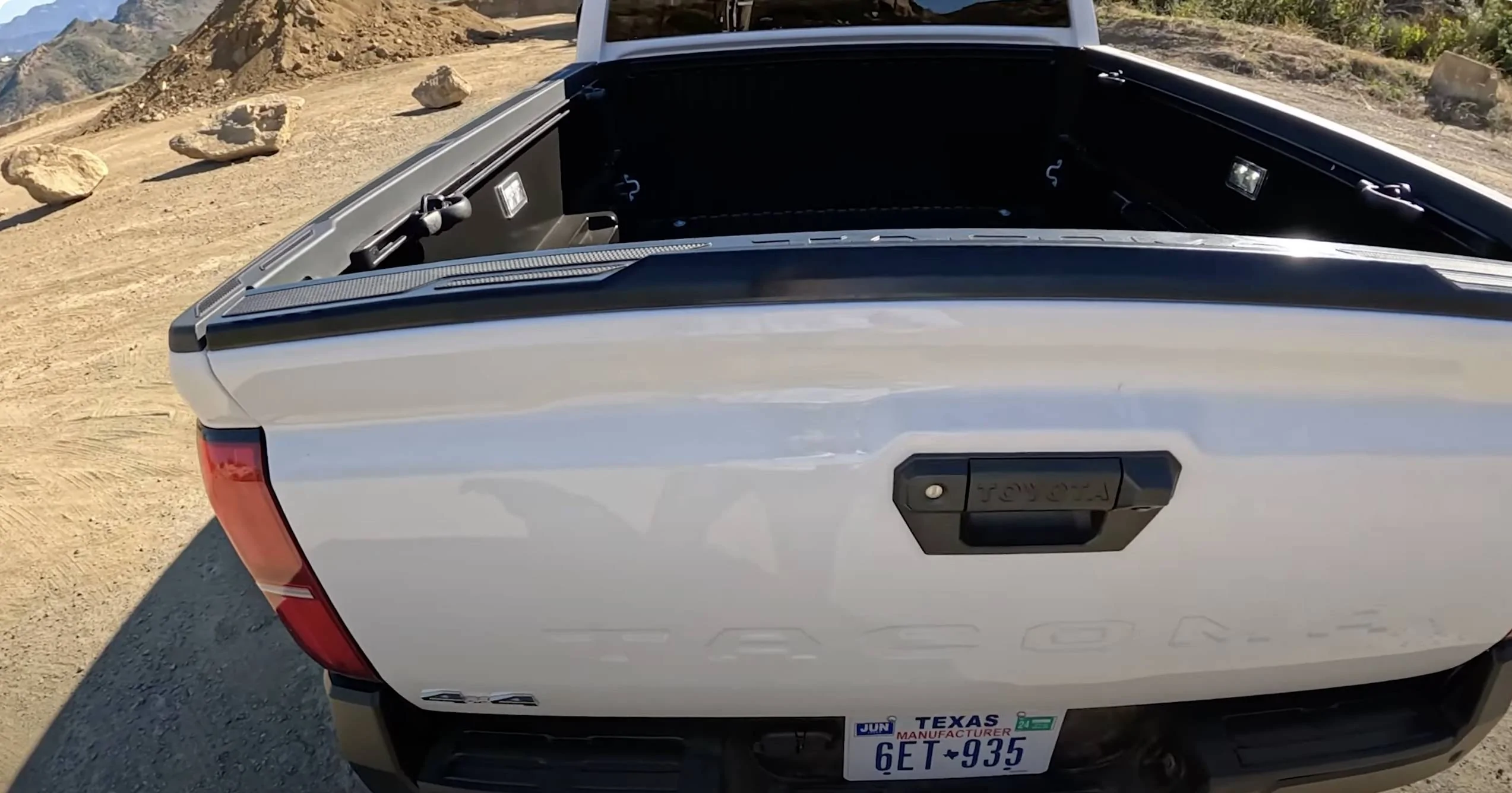 2024 Tacoma Locking Tailgate or Dual-Climate Zones? Screenshot 2023-12-17 at 11.10.15 AM