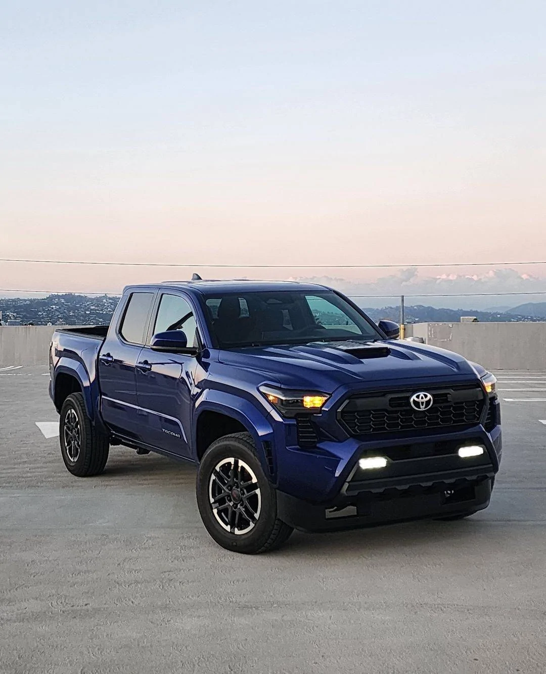 2024 Tacoma BLUE CRUSH 2024 Tacoma Thread (4th Gen) 2024 Toyota Tacoma TRD Sport 4th gen vs. 2023 3rd gen 8