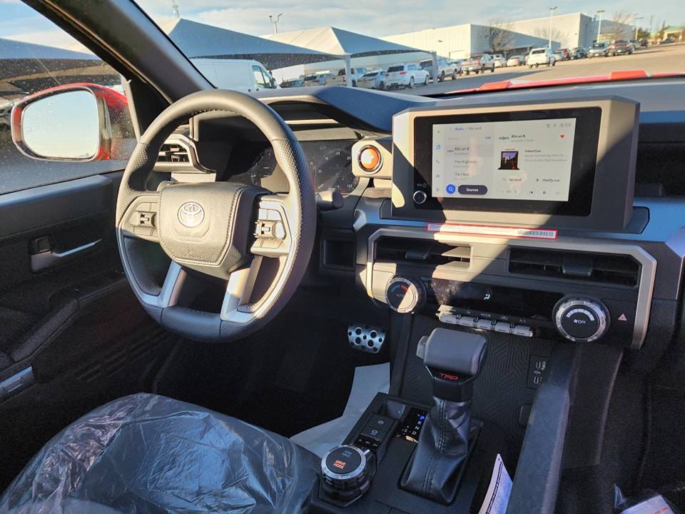 2024 Tacoma SOLAR OCTANE 2024 Tacoma Thread (4th Gen) Solar Octane 2024 Tacoma TRD Sport 4x4  Interior & Exterior 10