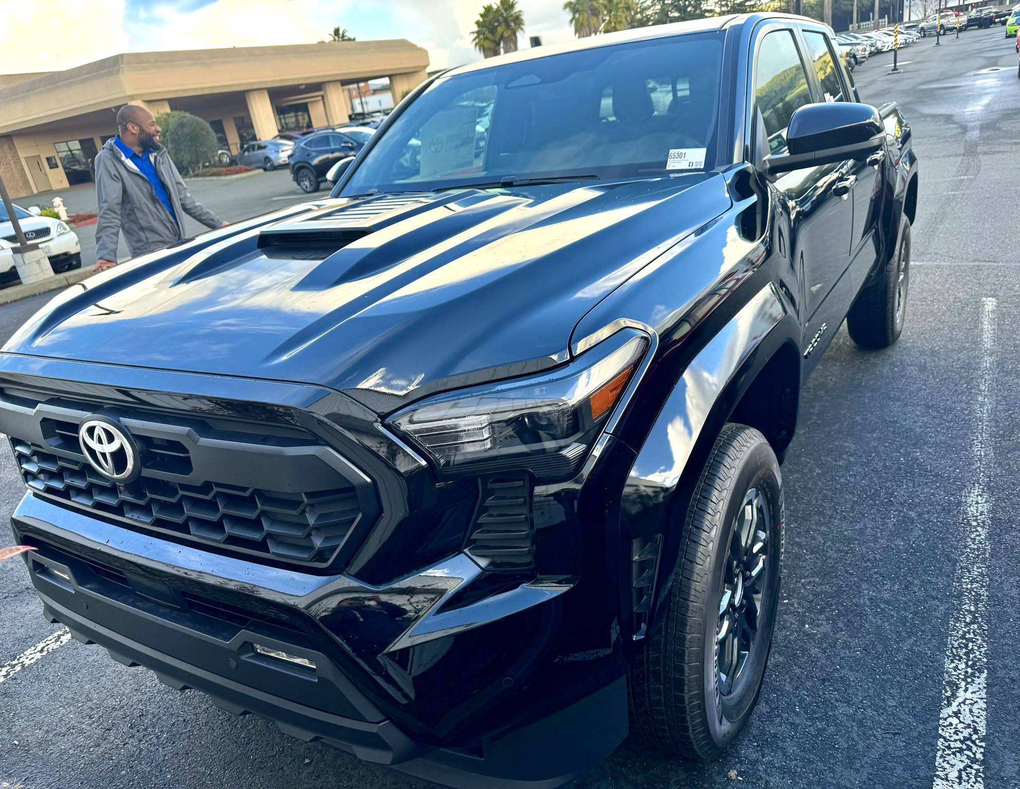 2024 Tacoma BLACK 2024 Tacoma Thread (4th Gen) Black 2024 Tacoma TD Sport 4x4 1
