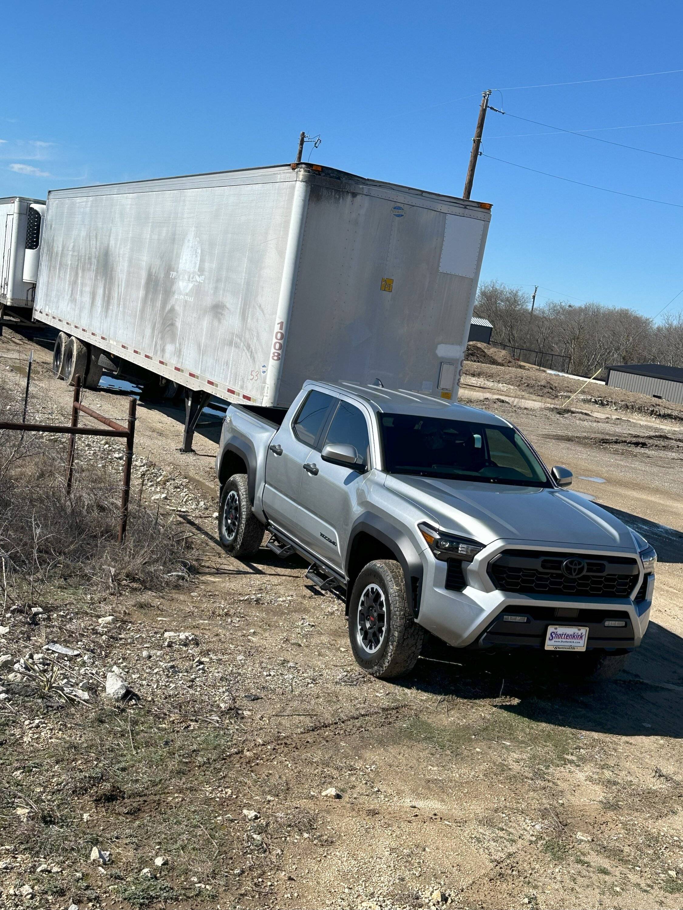 2024 Tacoma CELESTIAL SILVER METALLIC 2024 Tacoma Thread (4th Gen) IMG_6703