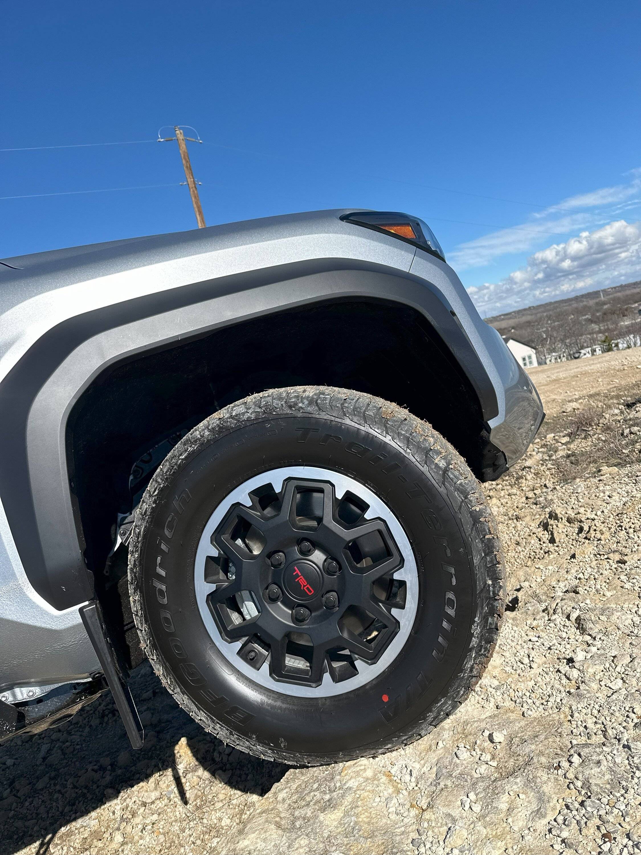 2024 Tacoma CELESTIAL SILVER METALLIC 2024 Tacoma Thread (4th Gen) IMG_6704