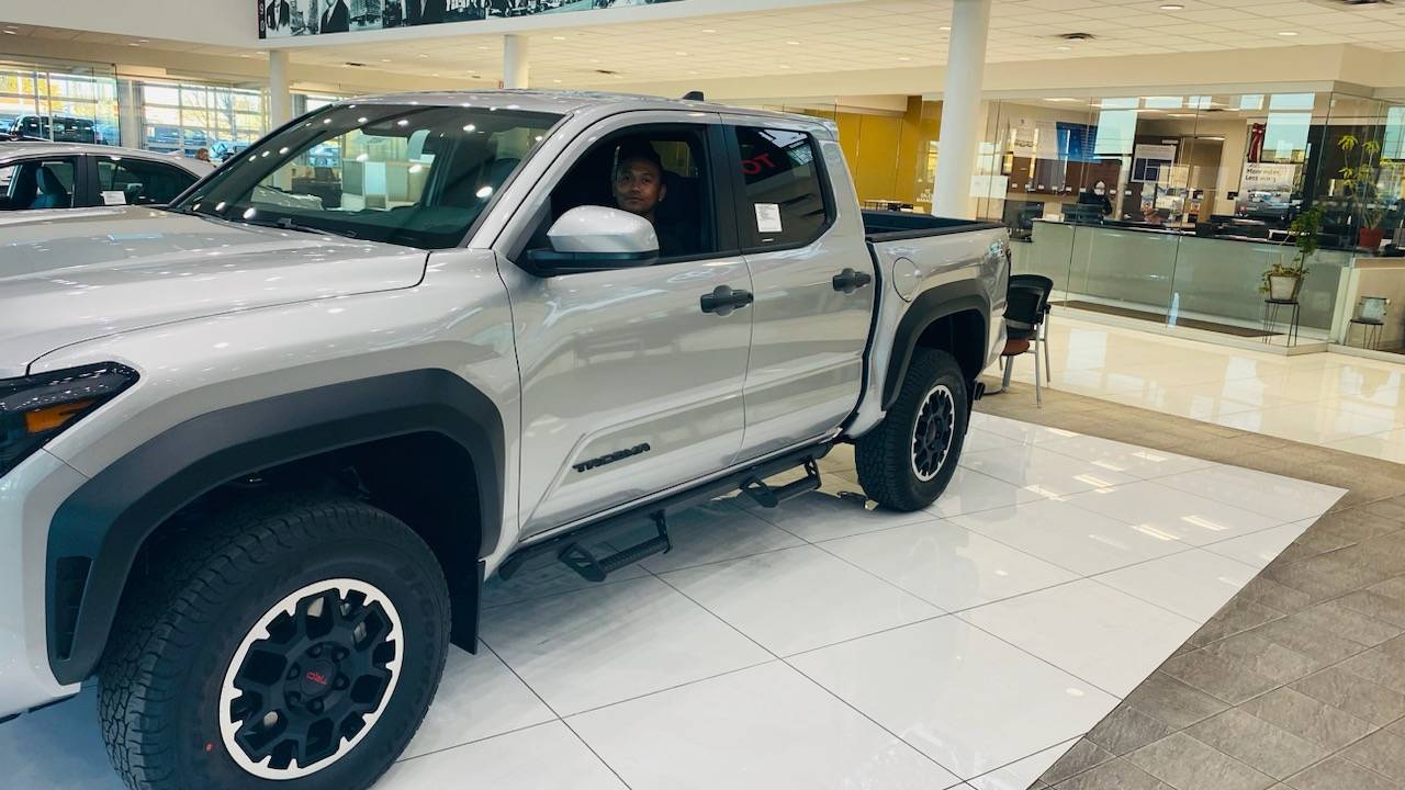 2024 Tacoma CELESTIAL SILVER METALLIC 2024 Tacoma Thread (4th Gen) IMG_20240203_173726