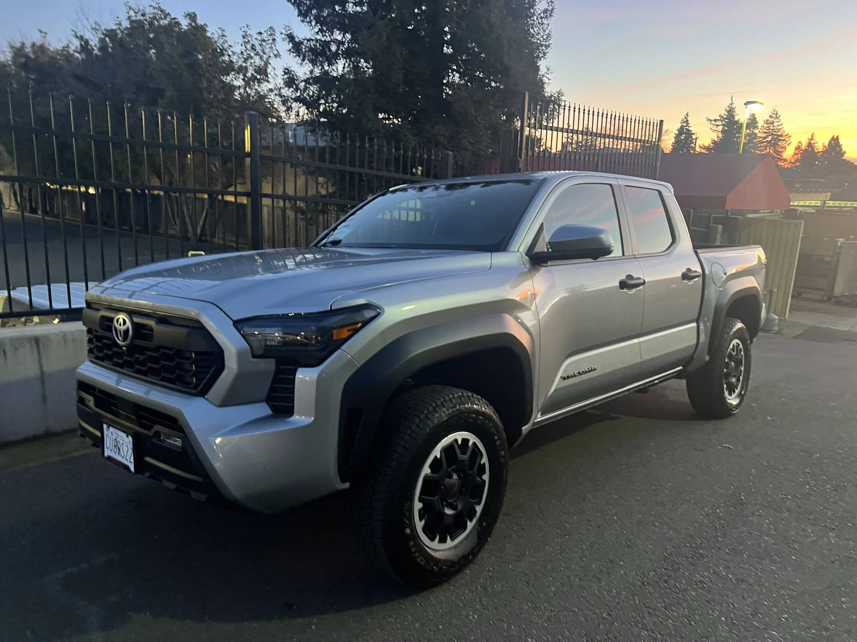 2024 Tacoma CELESTIAL SILVER METALLIC 2024 Tacoma Thread (4th Gen) IMG_4610