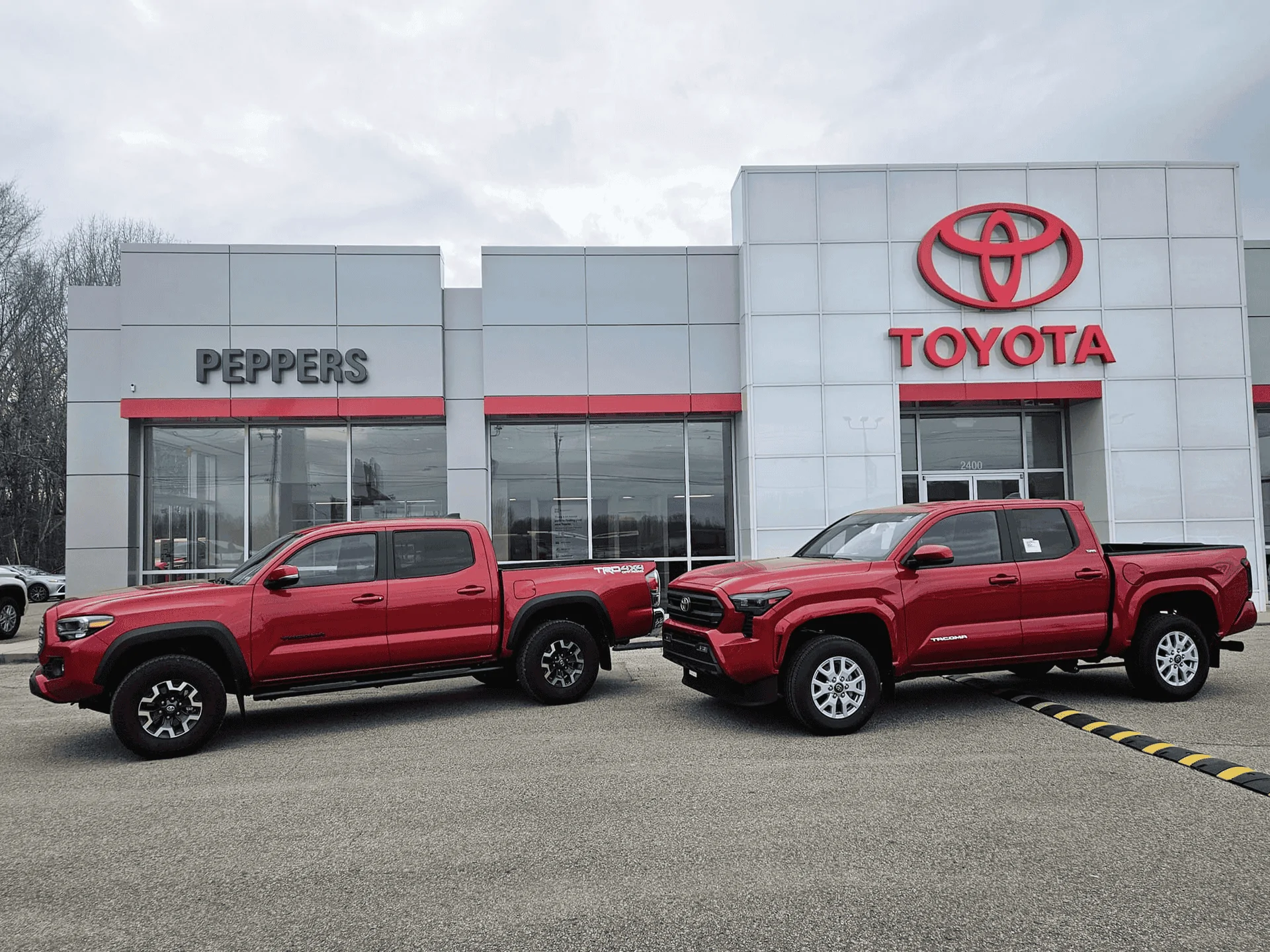2024 Tacoma SUPERSONIC RED 2024 Tacoma Thread (4th Gen) 3rd gen vs 4th gen Supersonic Red Tacomas