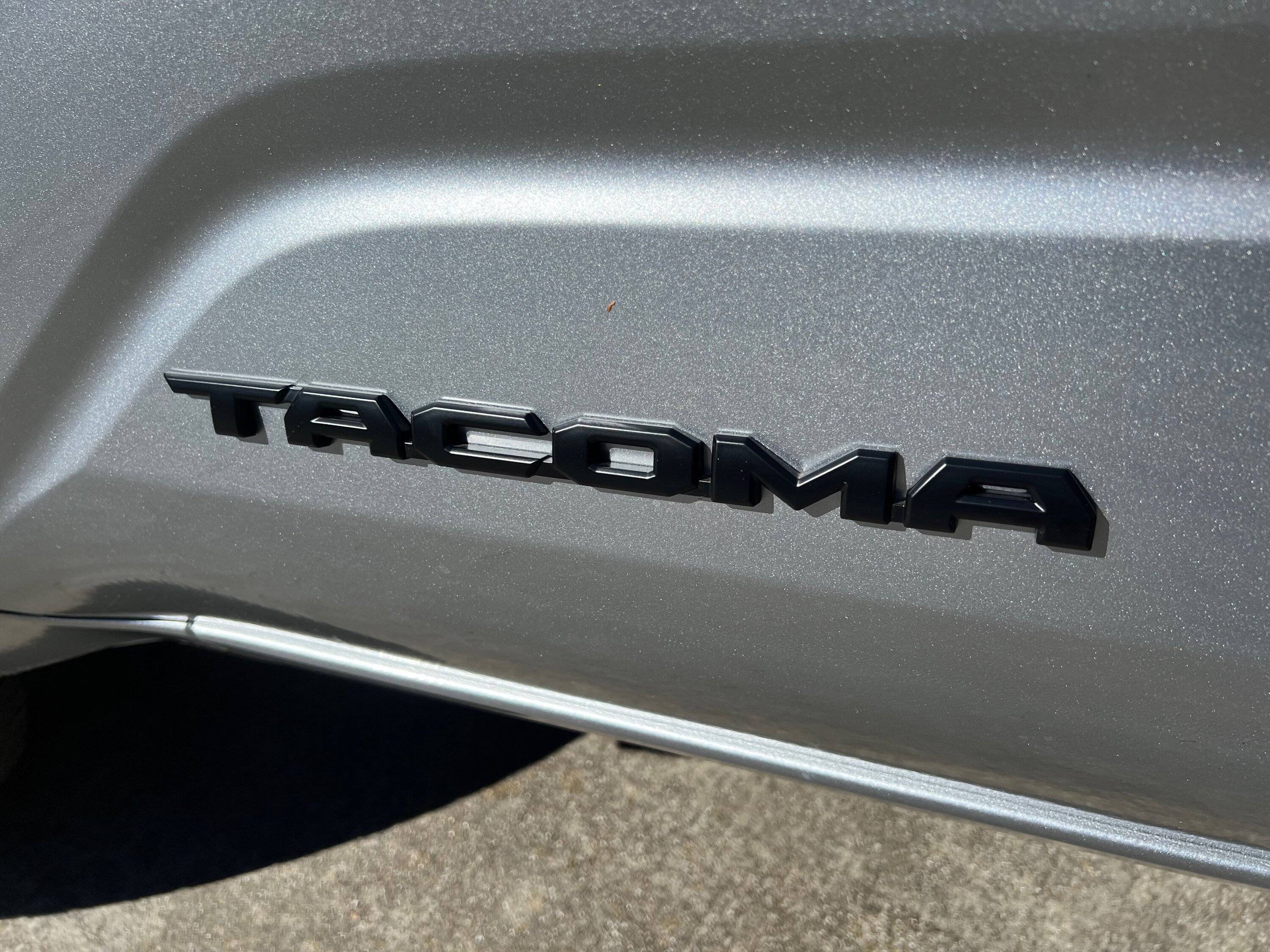 2024 Tacoma CELESTIAL SILVER METALLIC 2024 Tacoma Thread (4th Gen) IMG_4704