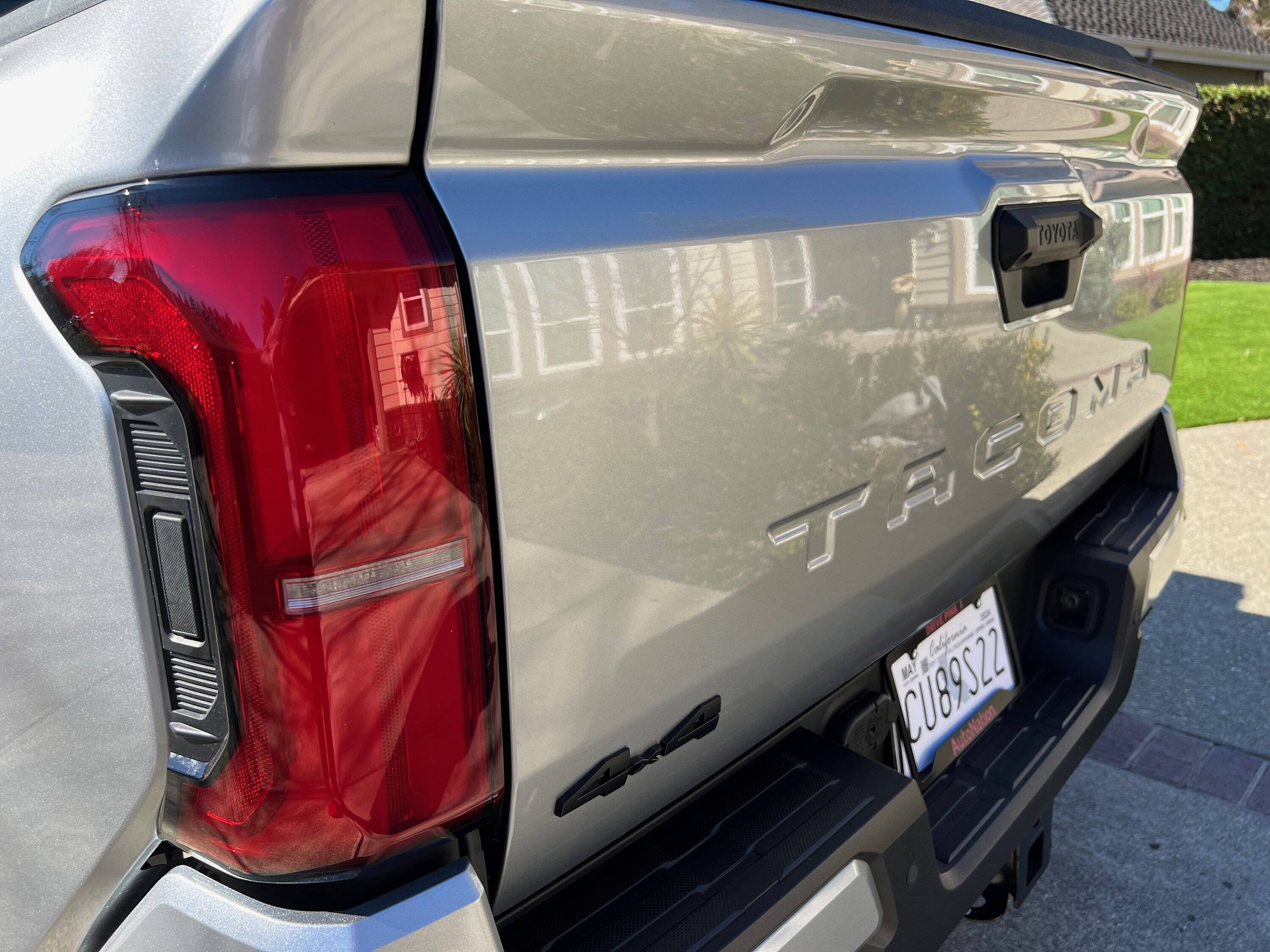 2024 Tacoma CELESTIAL SILVER METALLIC 2024 Tacoma Thread (4th Gen) IMG_4802