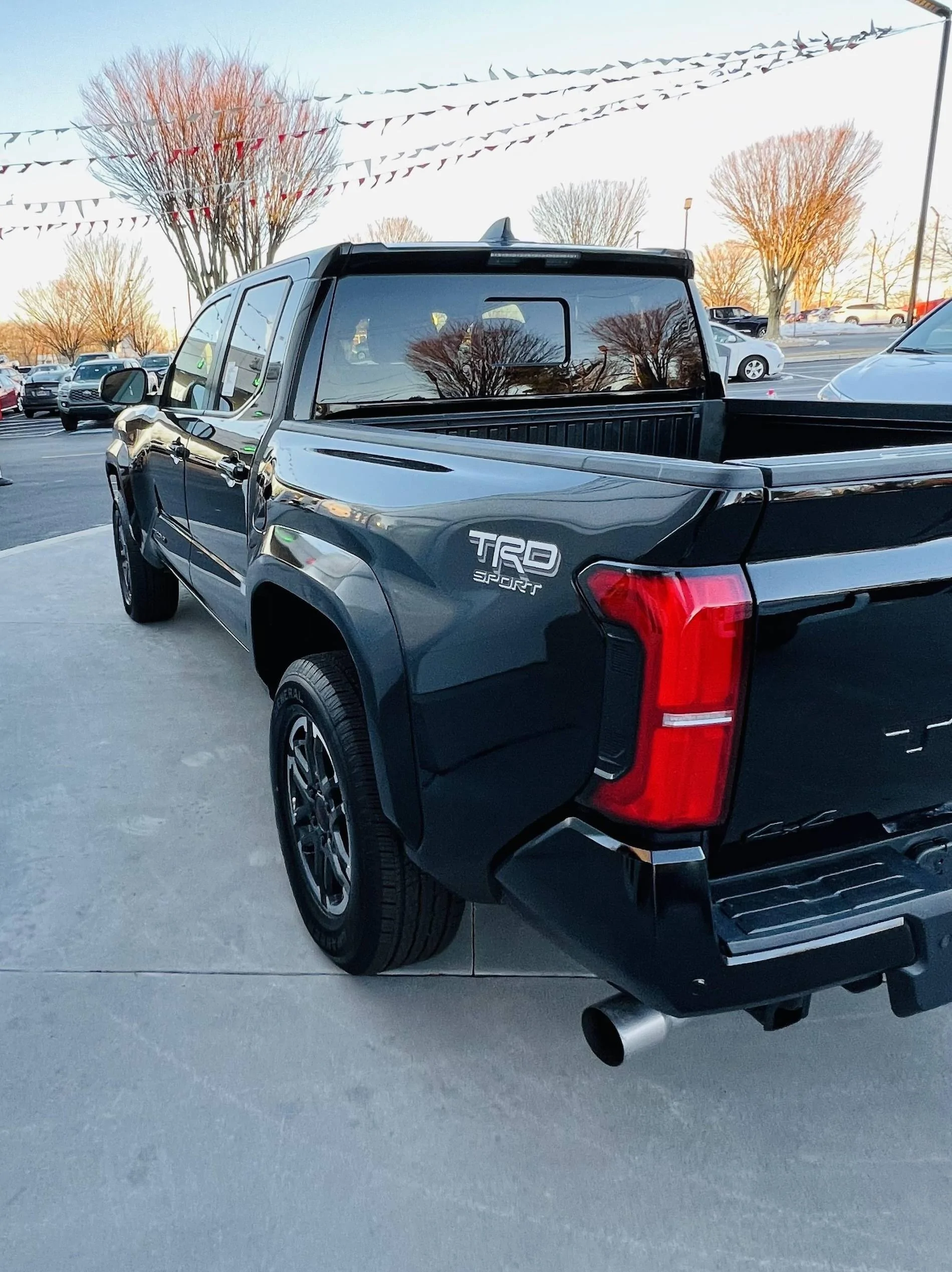 2024 Tacoma BLACK 2024 Tacoma Thread (4th Gen) Black 2024 Tacoma TRD Sport 2