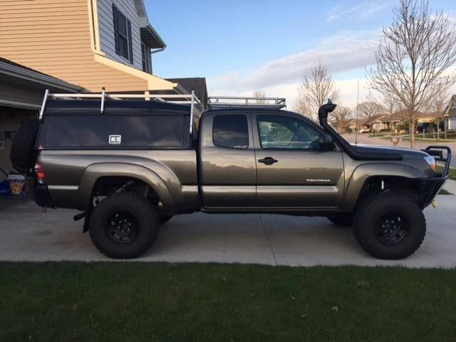 2024 Tacoma First ever look at Bronze Oxide 2024 Tacoma TRD Sport thumbnail_IMG_0469