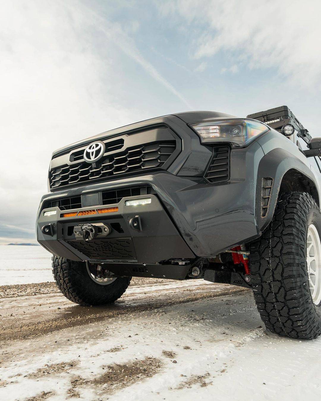 2024 Tacoma UNDERGROUND 2024 Tacoma Thread (4th Gen) CBI Covert front bumper, bed molle panel, roof rack bar 2024 tacoma aftermarket 7
