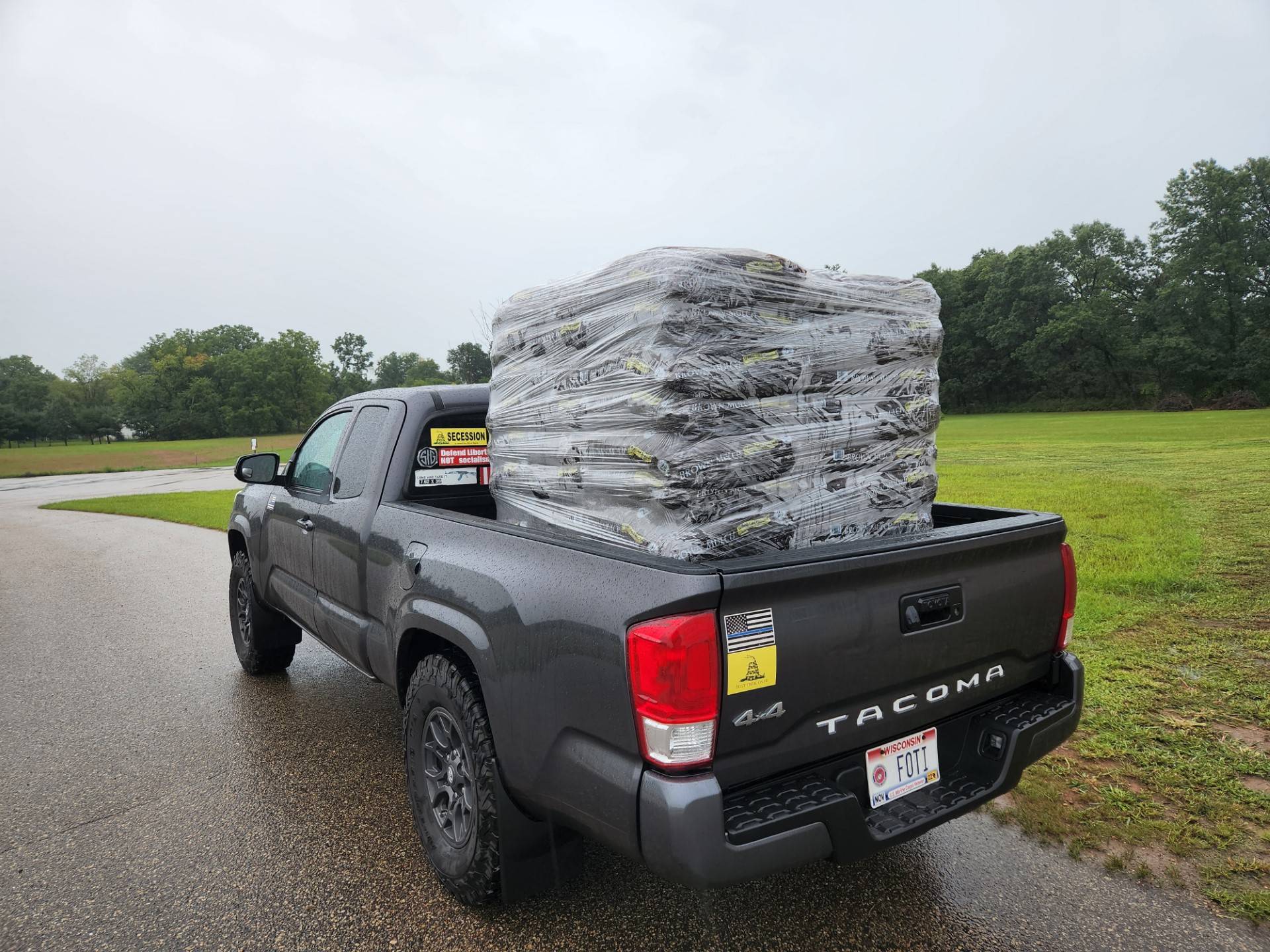 2024 Tacoma 2024 Tacoma Off-Road Payload, Hauling & Sag test using 1,111 pounds of rocks thumbnail_1070