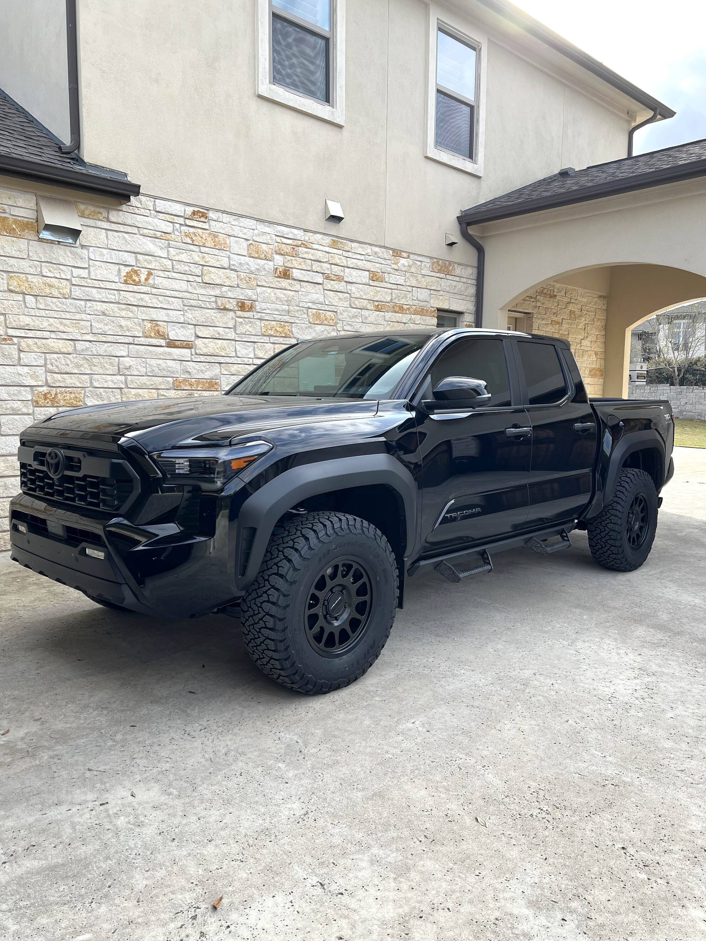BLACK 2024 TRD Off-Road Premium (BFG KO3 285:70:R17, Method 703 17x8.5 35mm offset, Tint) 6.jpeg