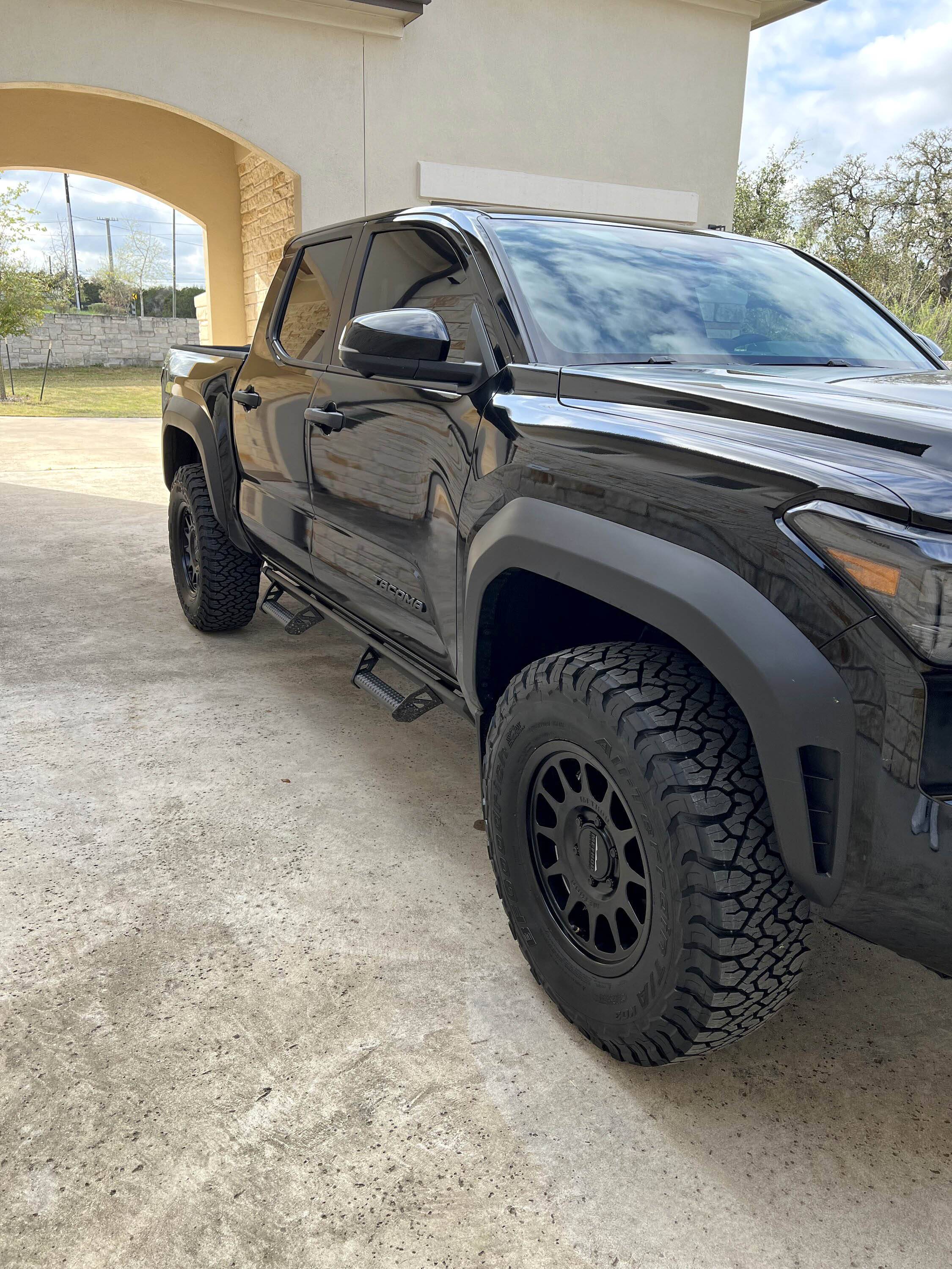 BLACK 2024 TRD Off-Road Premium (BFG KO3 285:70:R17, Method 703 17x8.5 35mm offset, Tint) 4.jpeg