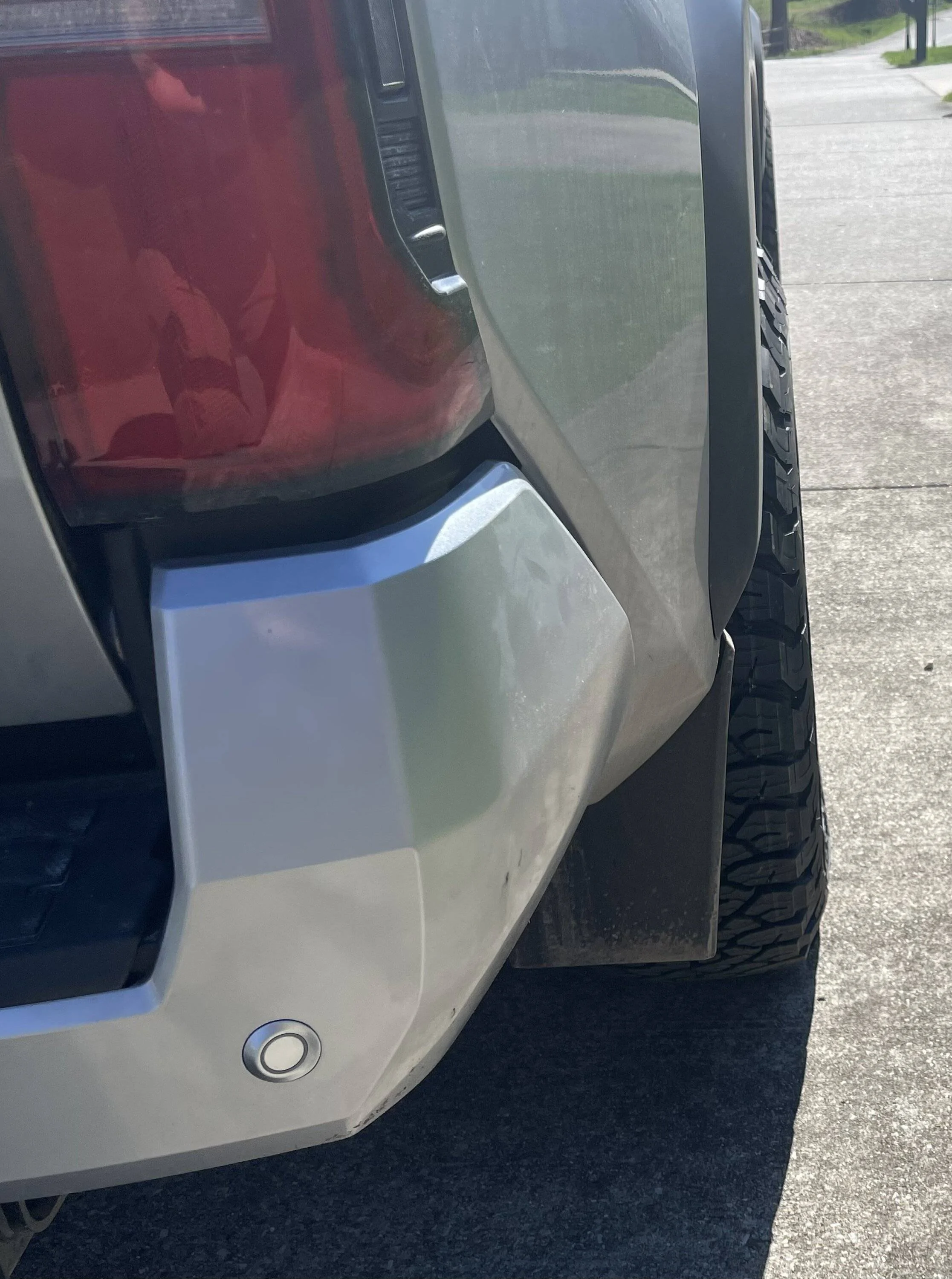 2024 Tacoma CELESTIAL SILVER METALLIC 2024 Tacoma Thread (4th Gen) IMG_2714