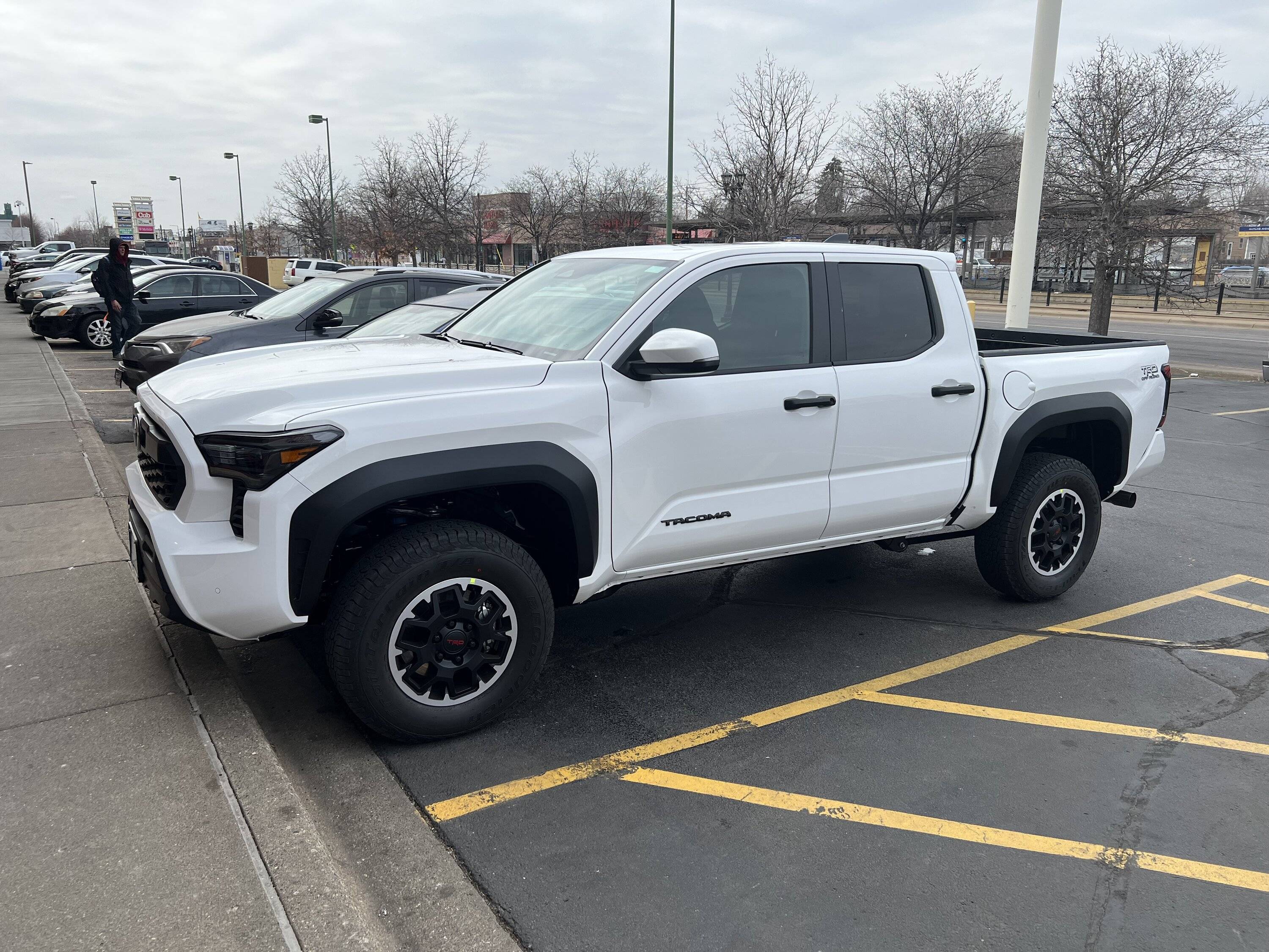 2024 Tacoma 285/70/17 Toyo AT3 tires + Method MR305 NV +25 offset wheels -- stock suspension, no mods, no rub (2024 TRD Off-Road) IMG_5730