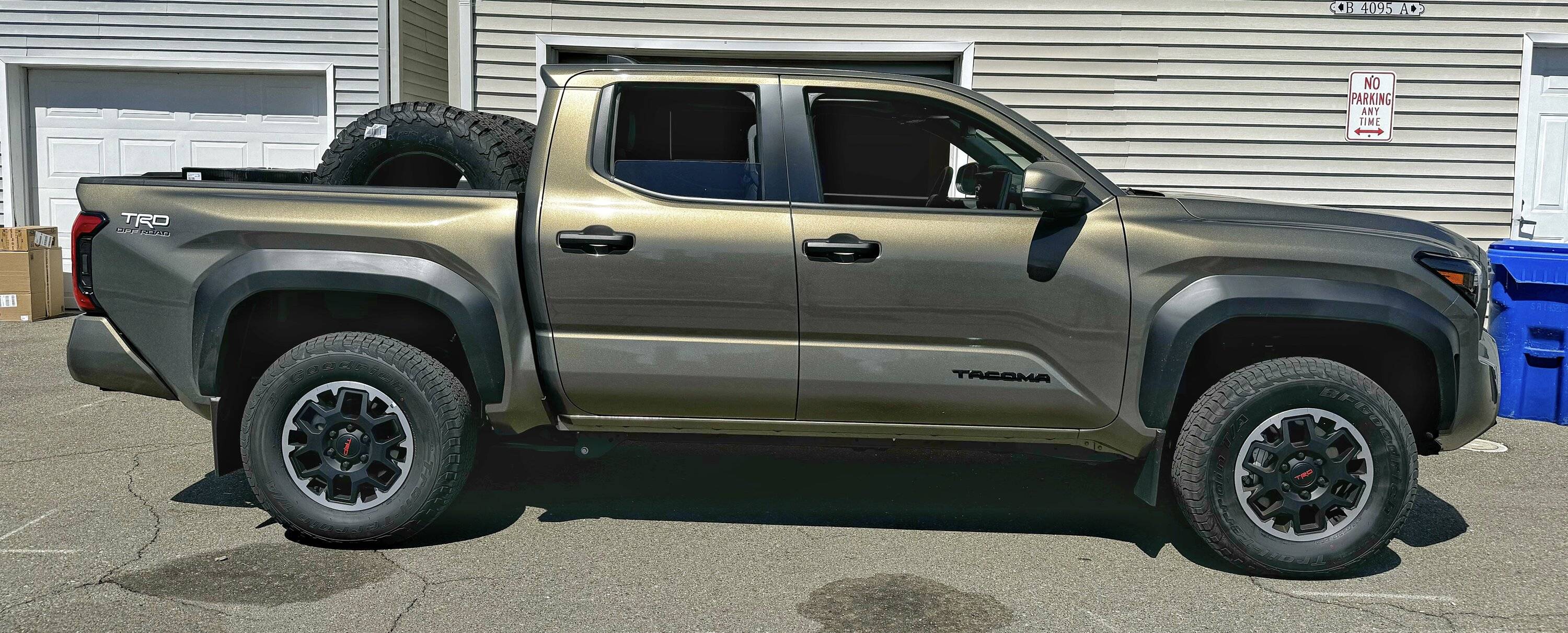 2024 Tacoma BRONZE OXIDE 2024 Tacoma Thread (4th Gen) IMG_0266
