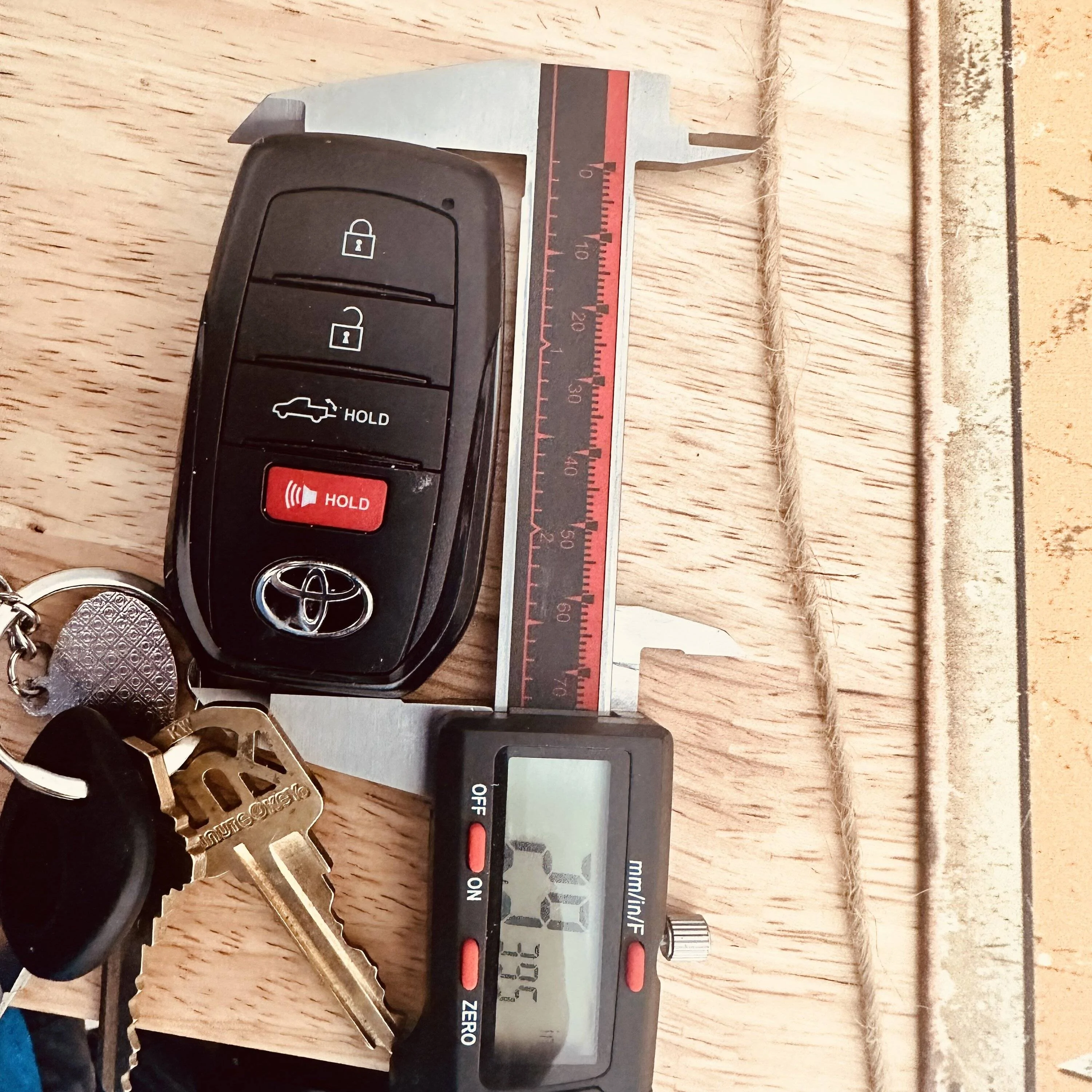 2024 Tacoma Key Fob Dimensions? IMG_4619