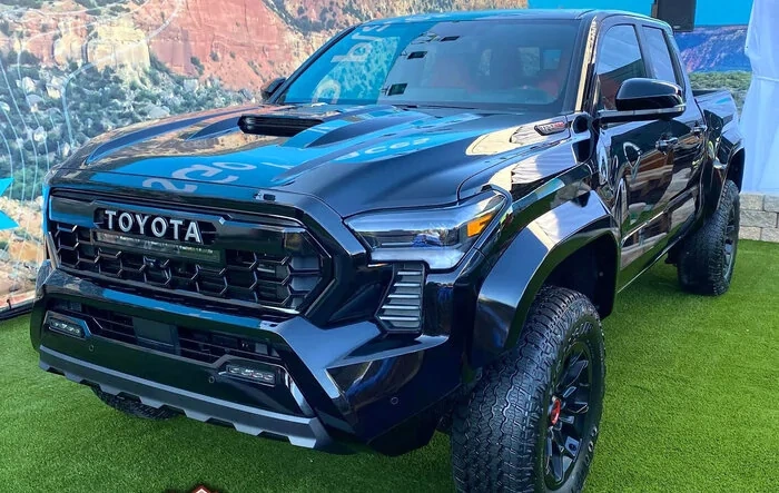 First Look: Black 2024 Tacoma TRD Pro. + Trailhunters in Black and Bronze Oxide Short Bed🤩