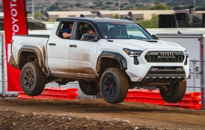 Watch & listen to 2024 Tacoma TRD Pro Hybrid 4 Cylinder i-FORCE MAX engine & TRD Exhaust sounds (on offroad course) 🔊