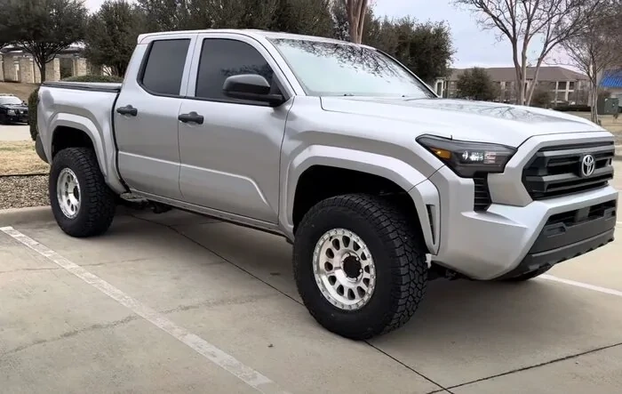 2024 Tacoma SR on 33's, Falken Wildpeak AT4W 285/70 Tires, 17" Wheels (Method 315)