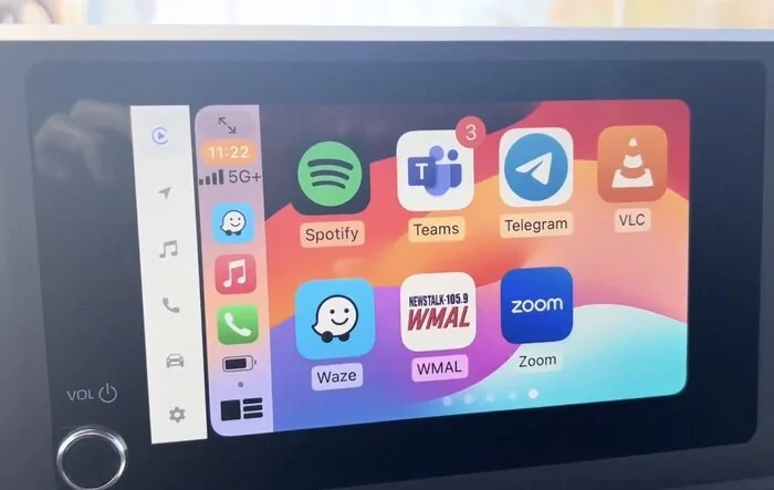 Demo video: Apple and Amazon Music in the new Multi-media system